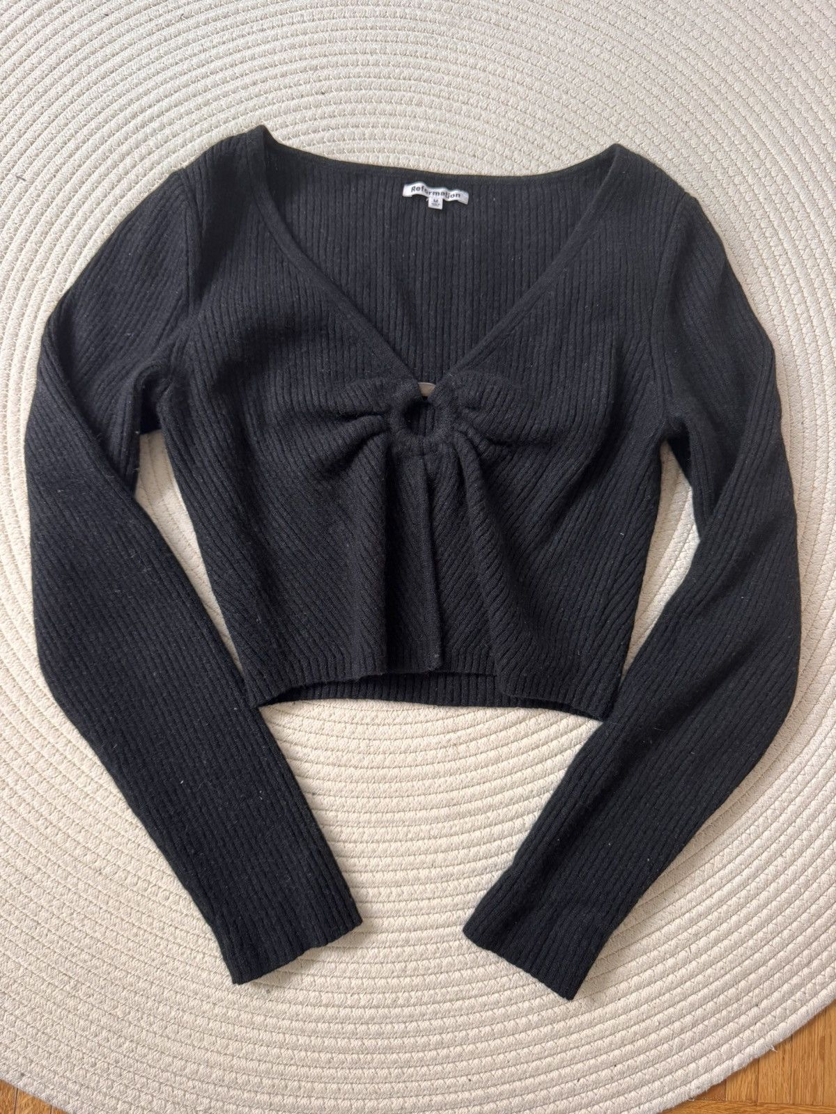Reformation reformation cashmere sweater cropped V neck size M Size M / US 6-8 / IT 42-44 - 1 Thumbnail