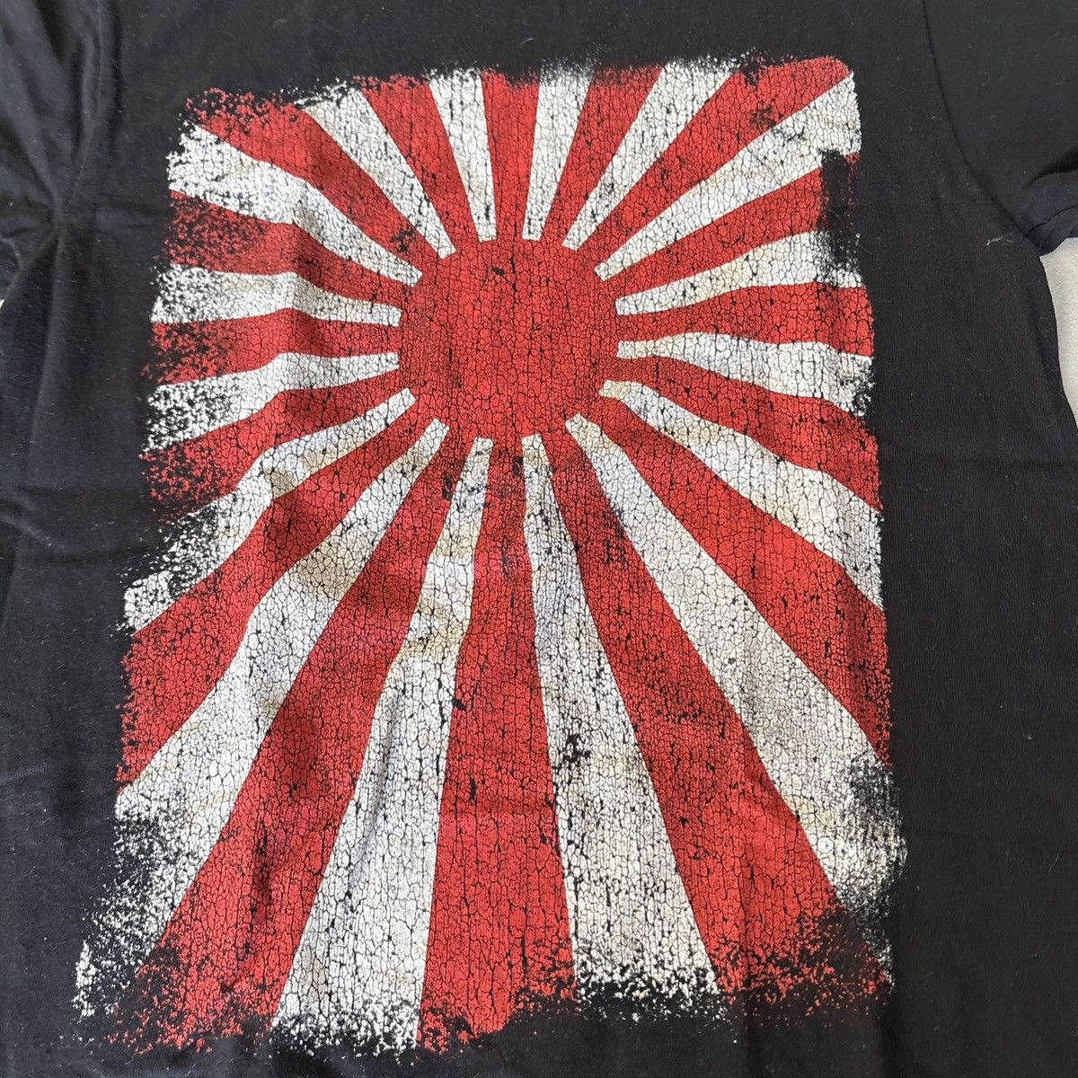 Other Vintage Japanese Rising Sun Flag Graphic Tee - Size S | Grailed
