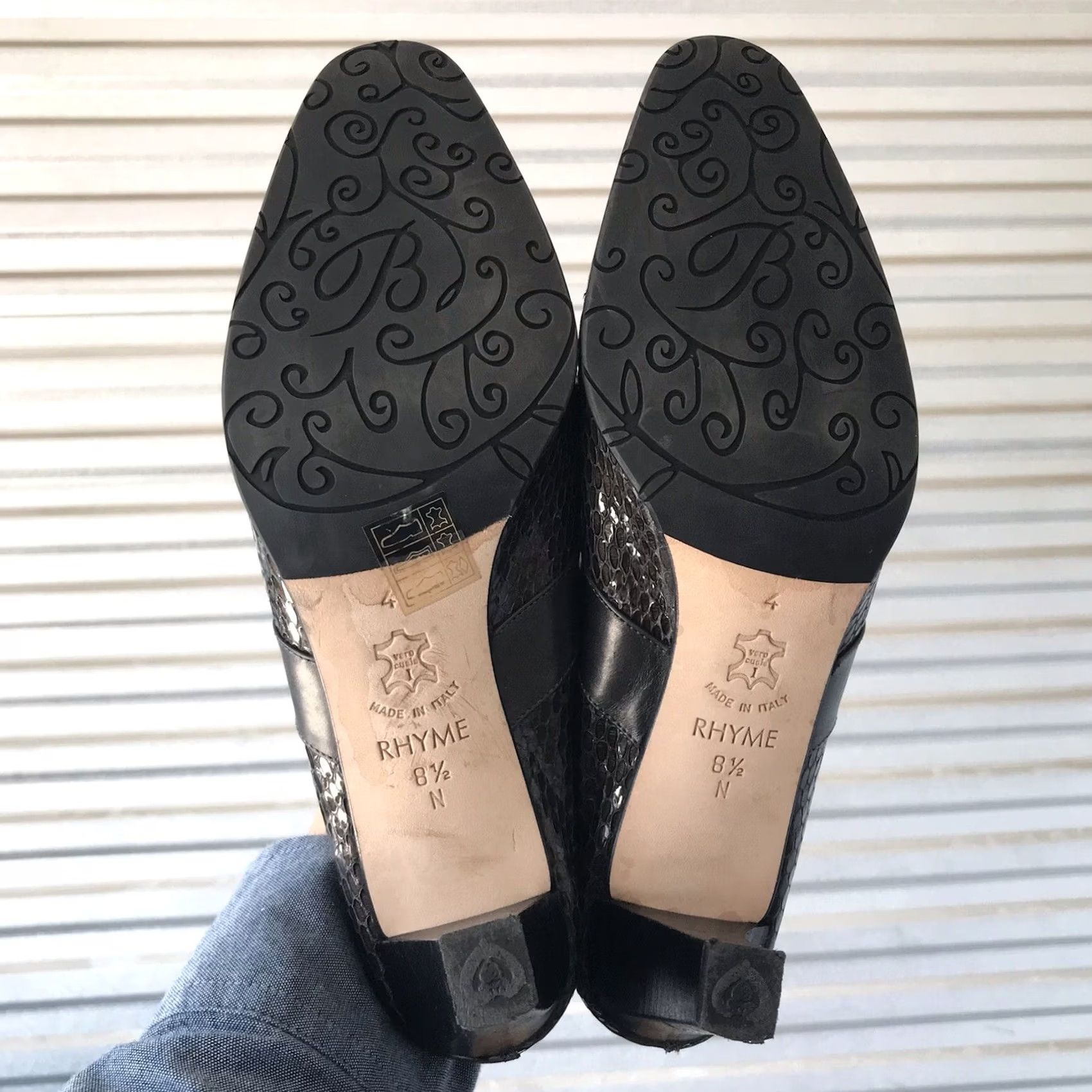 Brighton Brighton Rhyme Mules Slip-On Women Pewter Gray Faux Snakeskin Embossed Medallion 2.5" Heel 8.5 N Italy Size US 9 / IT 39 - 5 Thumbnail