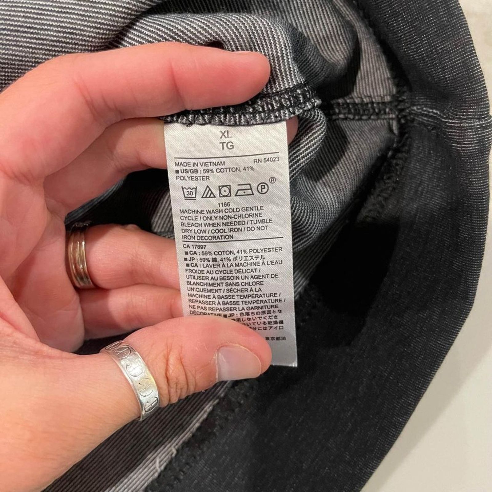 Banana Republic Banana Republic NWT Charcoal Gray Half Zip Sweater Mens XL Size US XL / EU 56 / 4 - 4 Thumbnail
