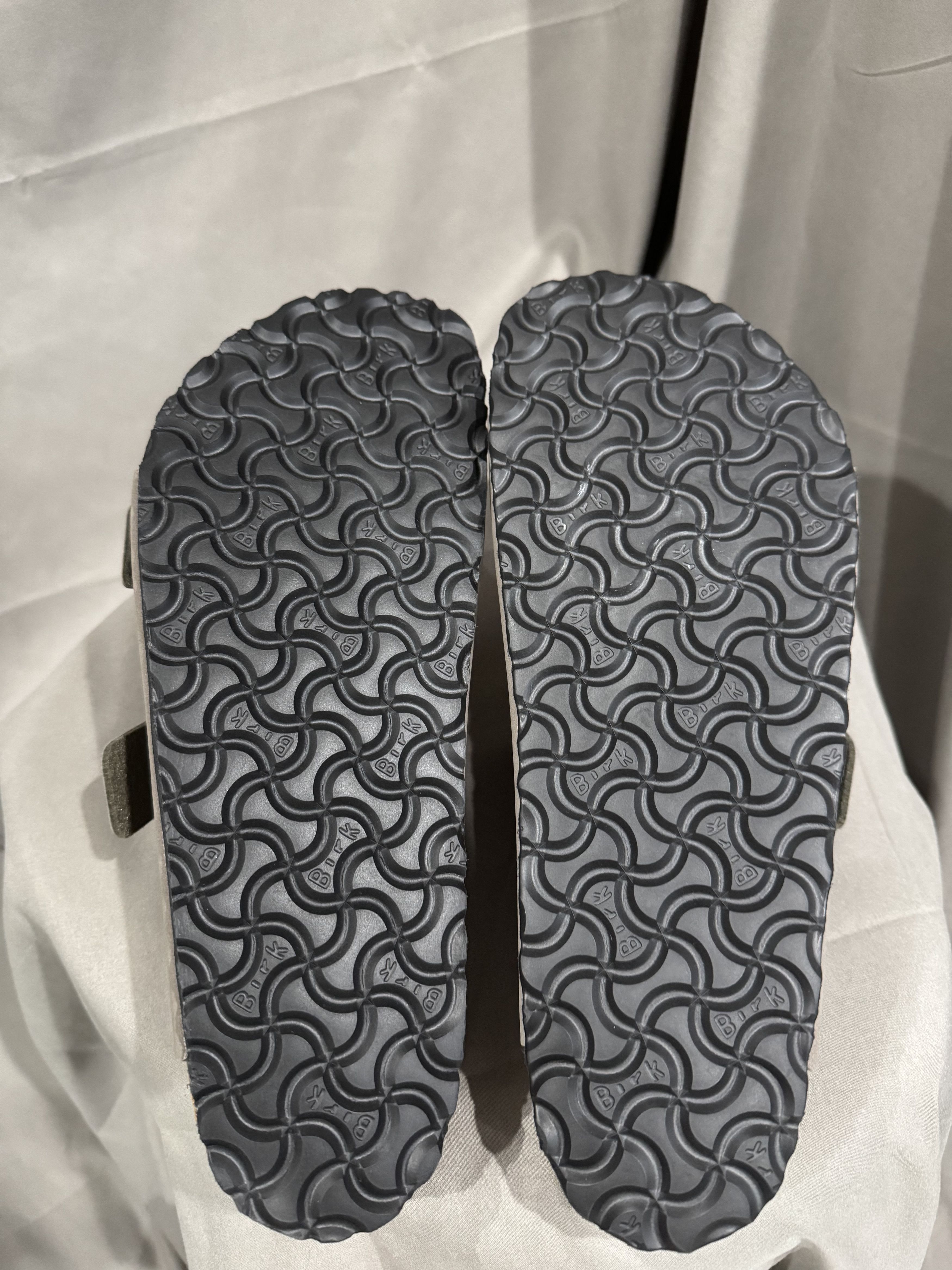 Birkenstock Birkenstock Shearling-Lined Arizona Sandals Adjustable Strap Size US 10 / EU 43 - 9 Thumbnail
