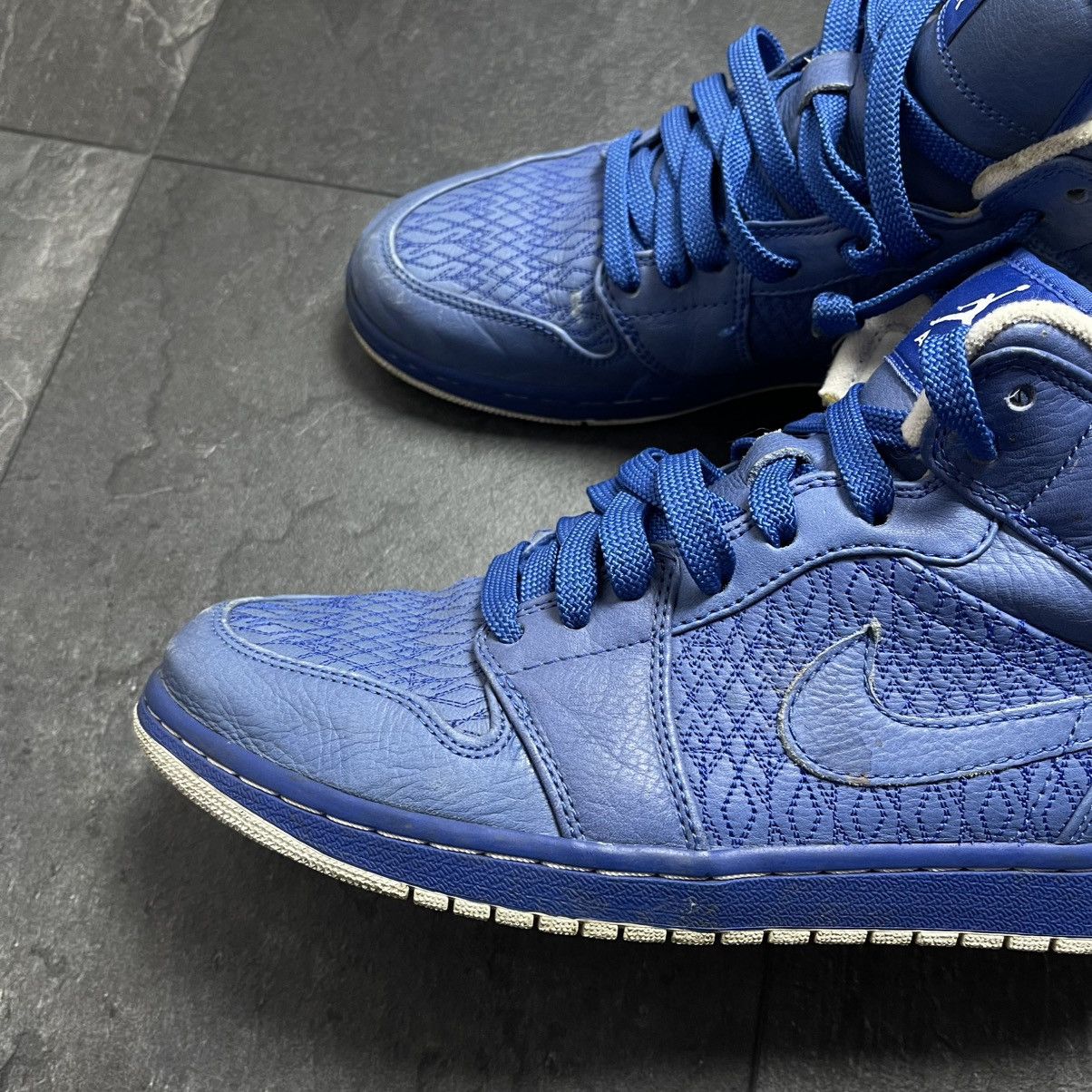 Jordan Brand Vintage air Jordan 1 retro phat premier varsity royal Size US 10.5 / EU 43-44 - 9 Thumbnail
