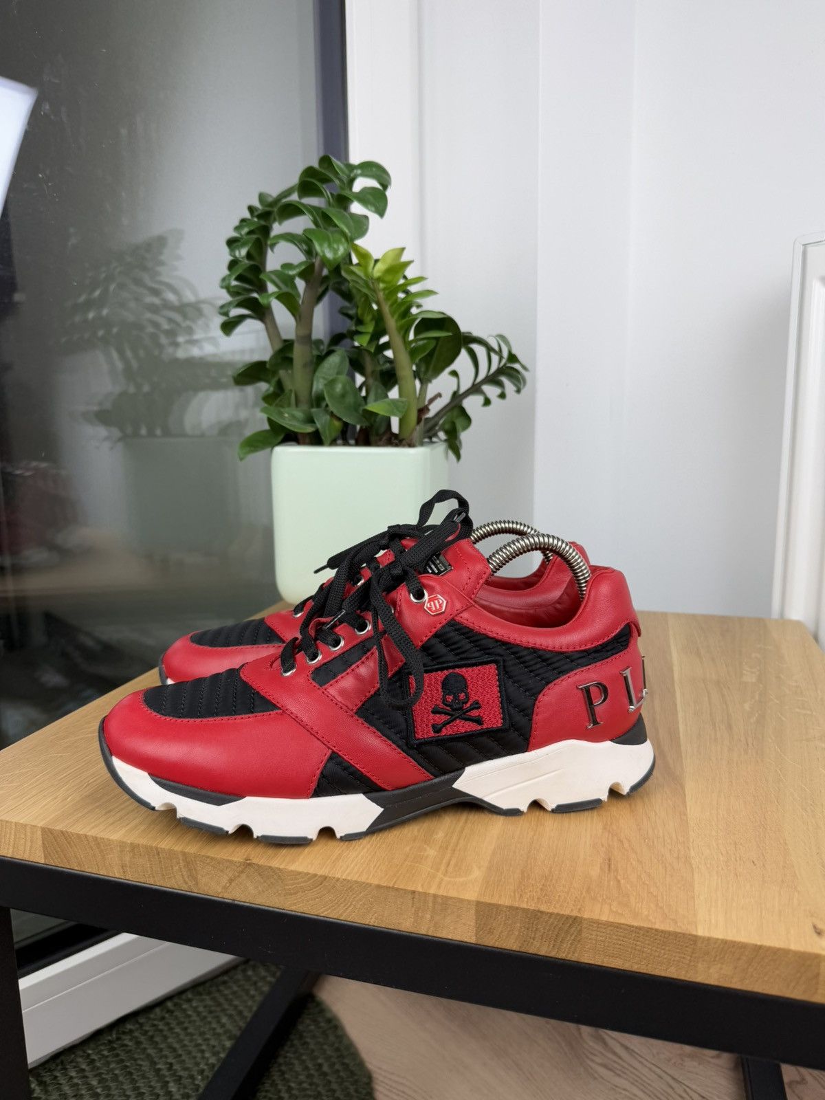 Philipp Plein Philipp Plein Top Skull Sneakers Size US 8 / EU 41 - 1 Thumbnail