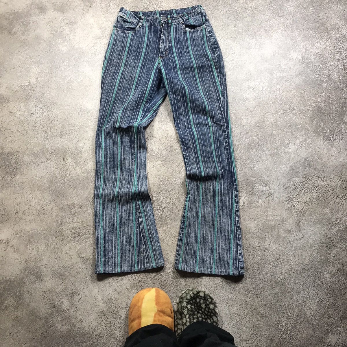 Vintage Vintage Y2K Distressed Flared Jeans Japanese Streetwear 26 Size 26" / US 2 / IT 38 - 2 Thumbnail