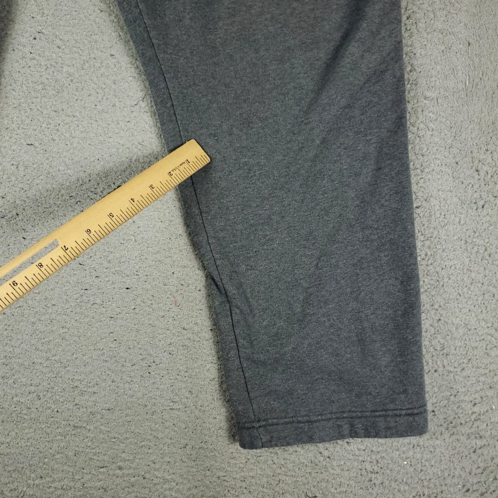 Nike Nike Pants Mens 2XL Gray Fleece Swoosh Joggers Sweatpants Regular Tapered Pockets Size US 39 - 3 Thumbnail