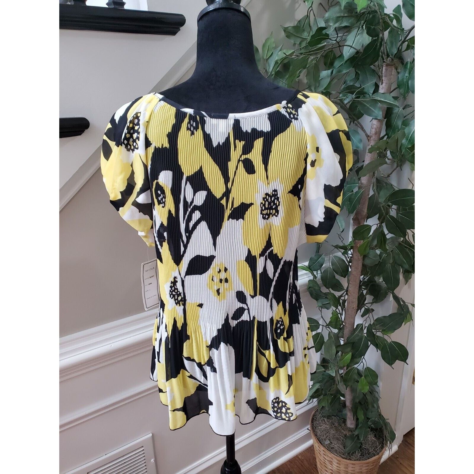 Other Nicola 100% Polyester Round Neck Short Sleeve Top Blouse L Size L / US 10 / IT 46 - 8 Thumbnail