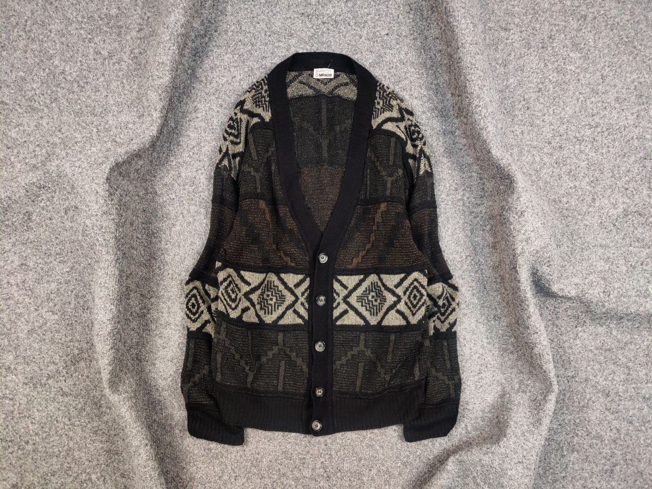 Japanese Brand Vintage 90's Japanese Style Knit Art Dark Pattern Cardigan Size US M / EU 48-50 / 2 - 1 Thumbnail