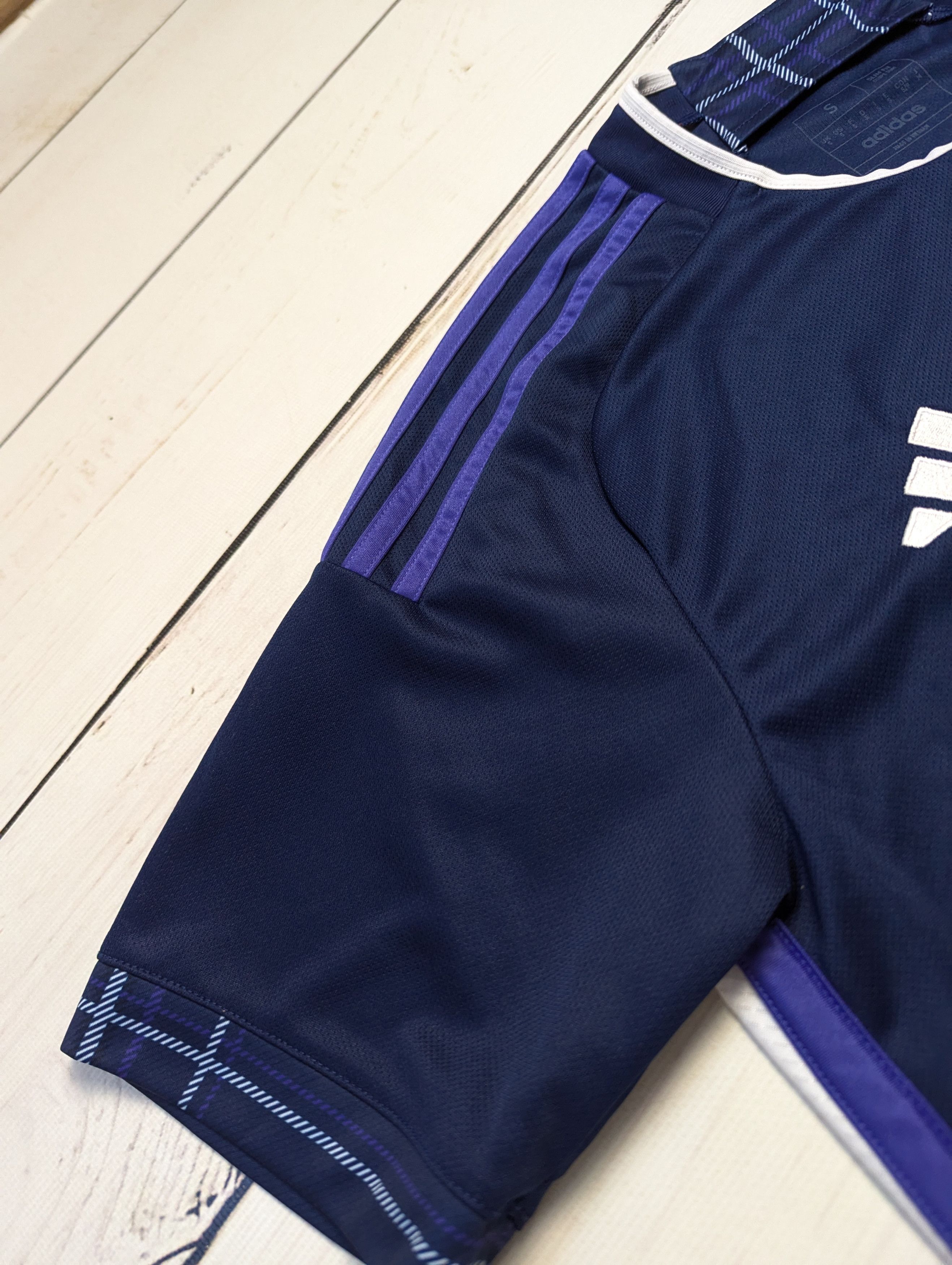 Adidas Rare Adidas Scotland 2023 football Soccer Jersey Size US S / EU 44-46 / 1 - 8 Thumbnail