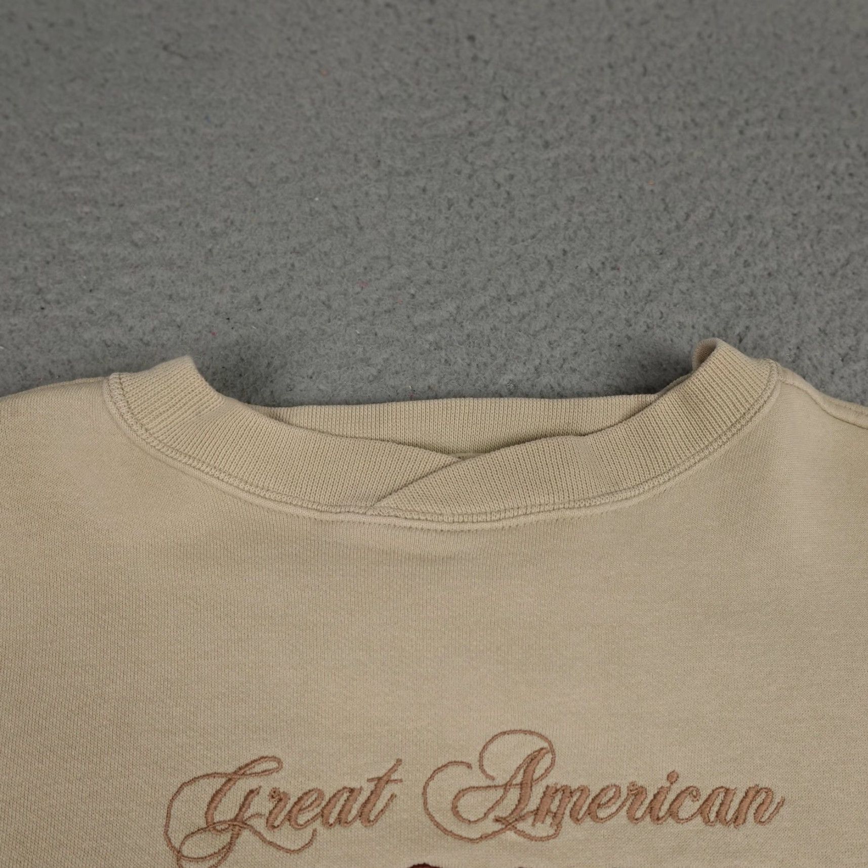 Greats VINTAGE Lost Terrain Sweatshirt Mens XL Beige Graphic Print Embroidered Deer Outdoor Nature Animals Pullover Crew Neck Cotton Polyester Fleece Size US XL / EU 56 / 4 - 5 Thumbnail