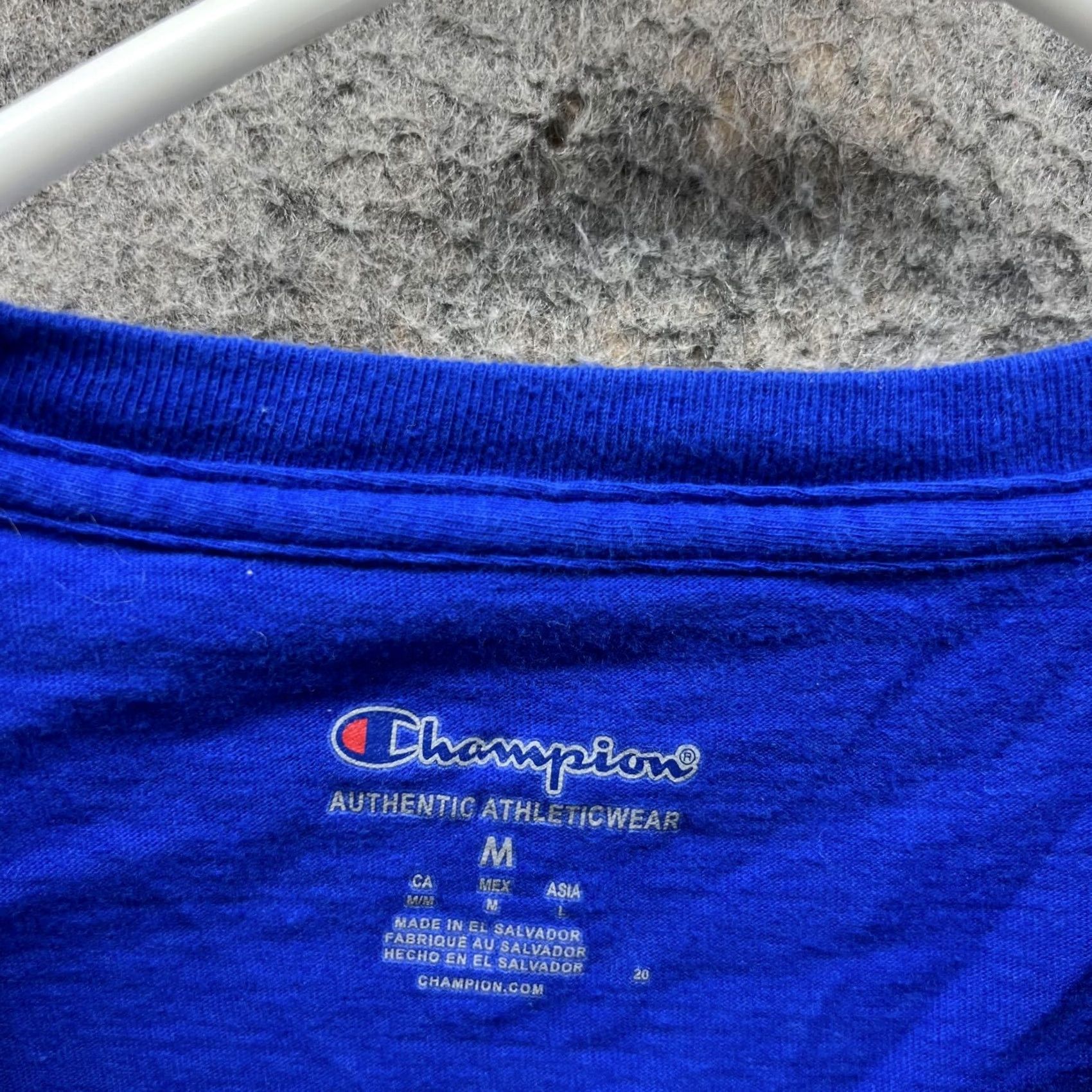 Champion VINTAGE Champion Shirt Men Medium Blue Short Sleeve Crew Neck Logo Athletic All Seasons Fall Winter Spring 90s Mens Size US M / EU 48-50 / 2 - 5 Thumbnail