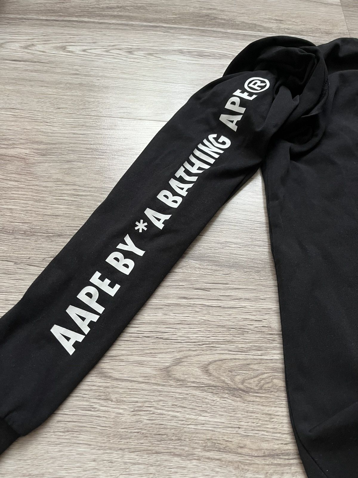 Aape A Bathing Ape Long Sleeve Tee Big Embroidered Logo Size US S / EU 44-46 / 1 - 4 Thumbnail
