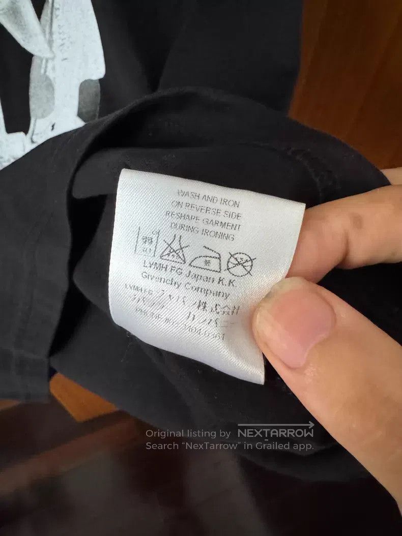 Givenchy Givenchy Black Short Sleeve T-shirt Star Shark Print Size US S / EU 44-46 / 1 - 5 Thumbnail