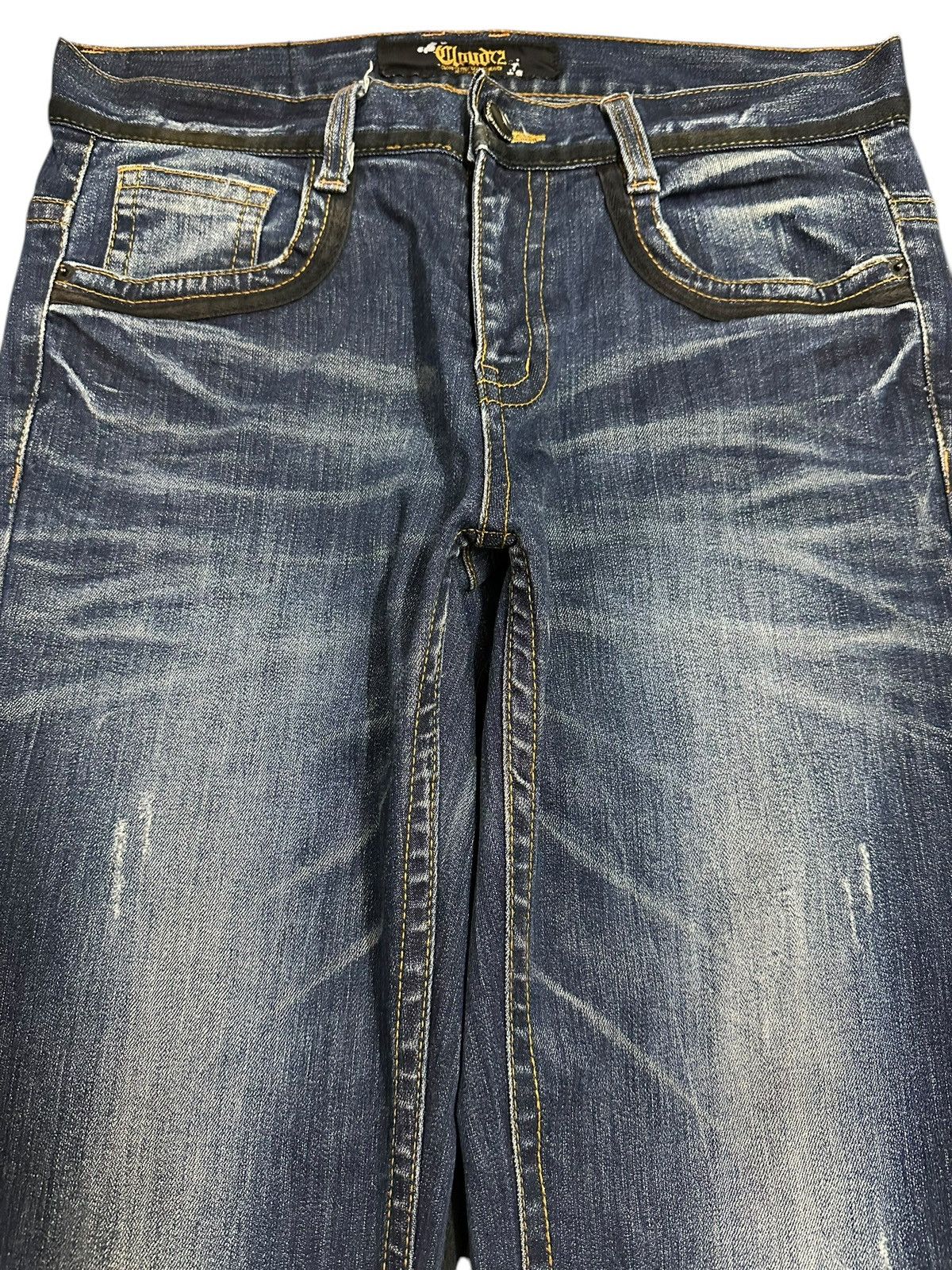 Japanese Brand Vintage Japanese Brand Blue Bleached Style Loose Jeans Size US 32 / EU 48 - 3 Thumbnail