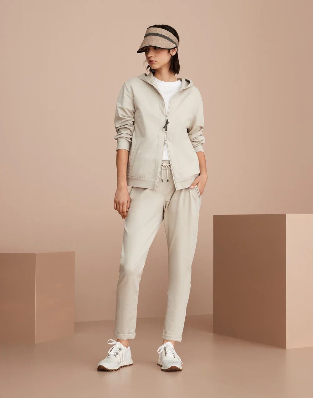 o1la1rc1a0425 Lady Sport Pants in Natural