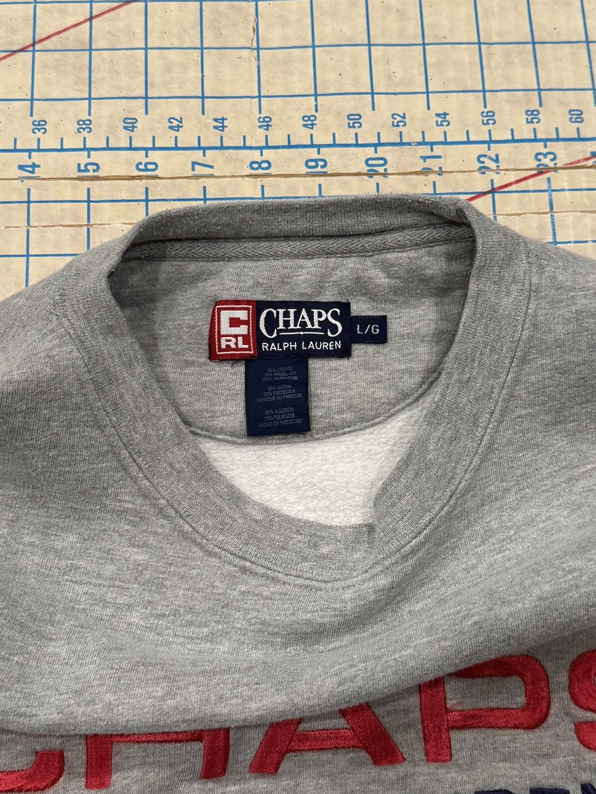 Chaps Vintage Chaps Ralph Lauren Spell Out Crewneck Sweater Gray L Size US L / EU 52-54 / 3 - 6 Thumbnail