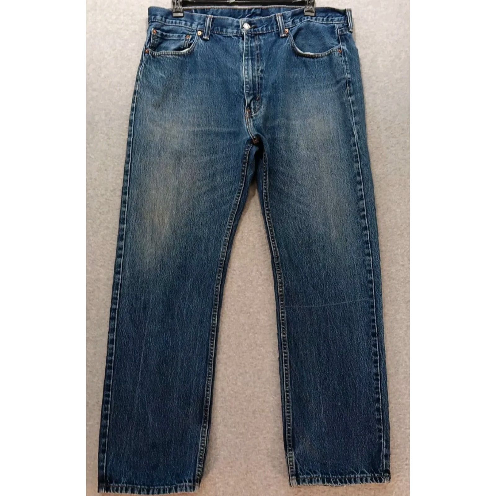 Levi's Levi's 505 Jeans Men Medium Wash Blue Denim 34 Inseam 40x32 Regular Straight Fit Belt Loops 5-Pocket Zip Closure Logo Leather Patch Mens Size US 40 / EU 56 - 2 Thumbnail