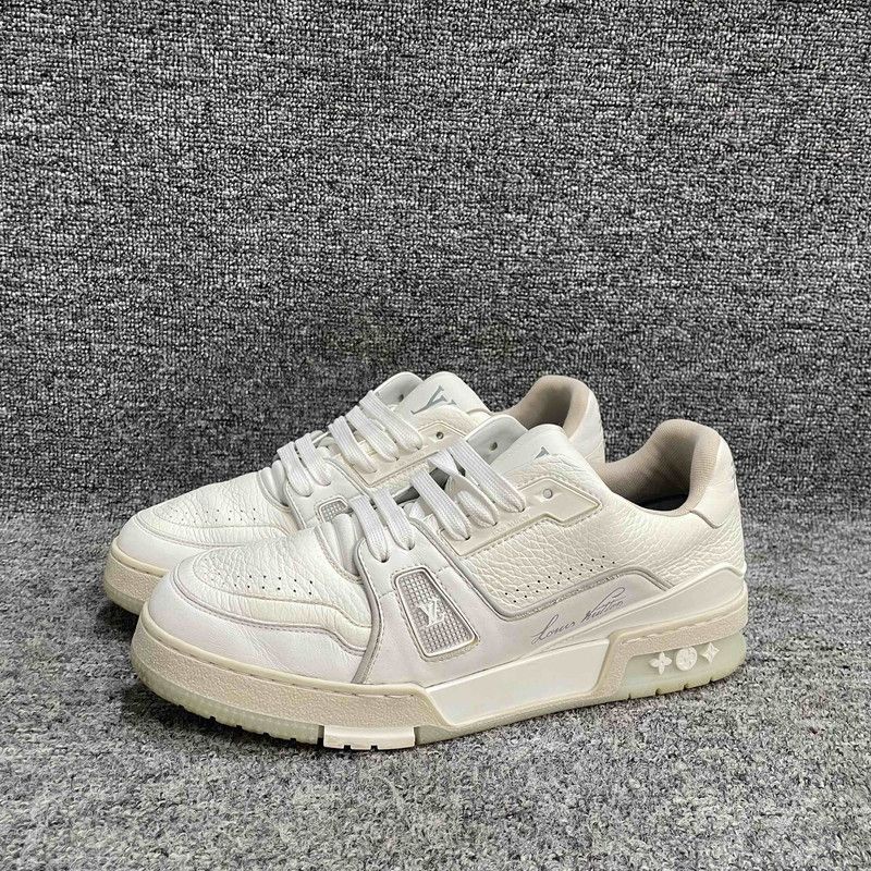 Louis Vuitton Louis Vuitton White Leather Trainer Low-Top Sneakers 0079 Size US 8 / EU 41 - 1 Thumbnail