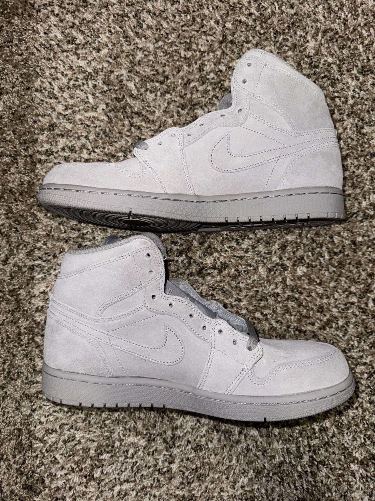 Jordan Brand Jordan 1 Retro Grey Suede Size US 10 / EU 43 - 7 Thumbnail