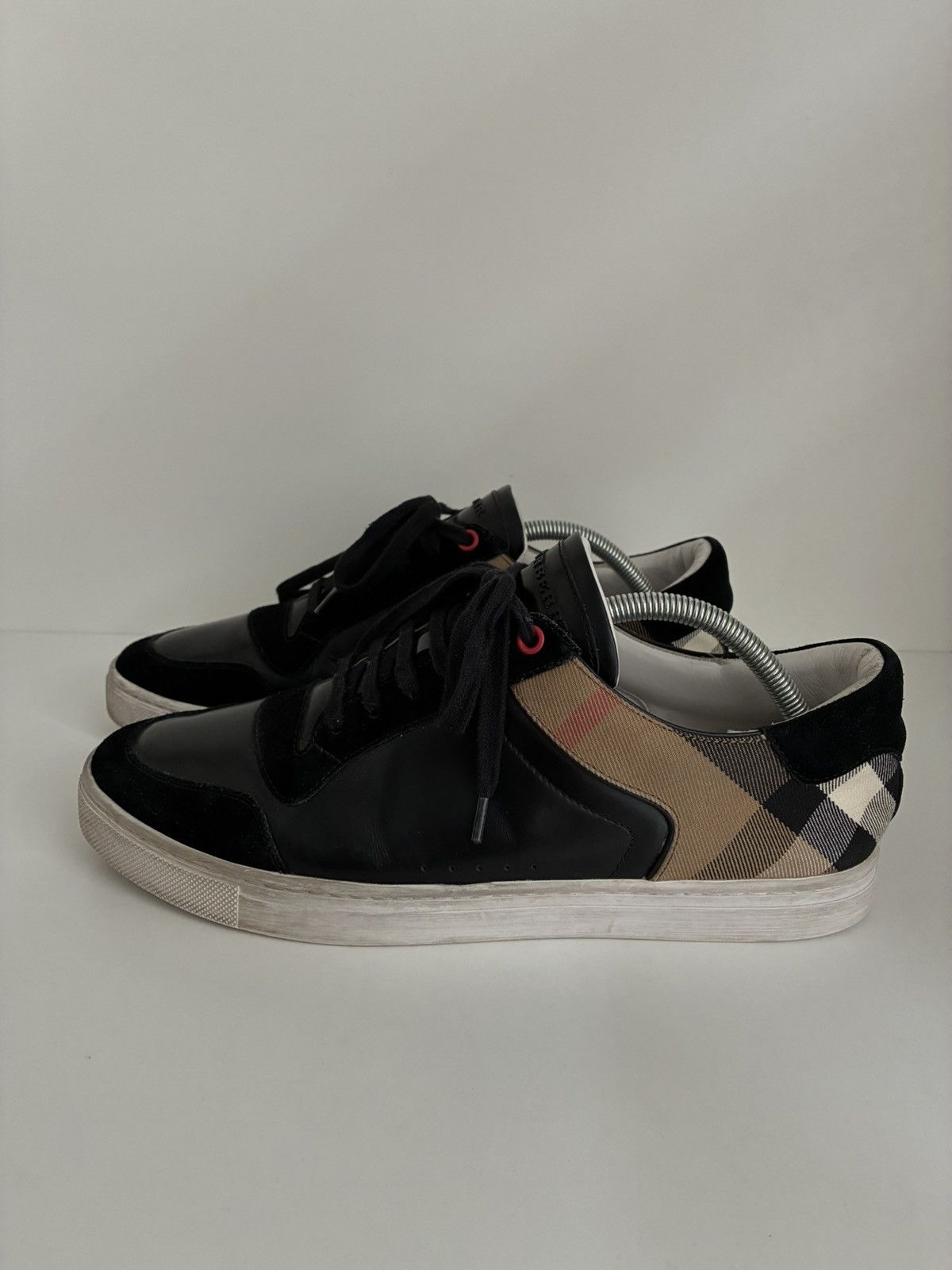 Burberry Burberry low trainers luxury sneakers leather House Check Size US 10 / EU 43 - 1 Thumbnail