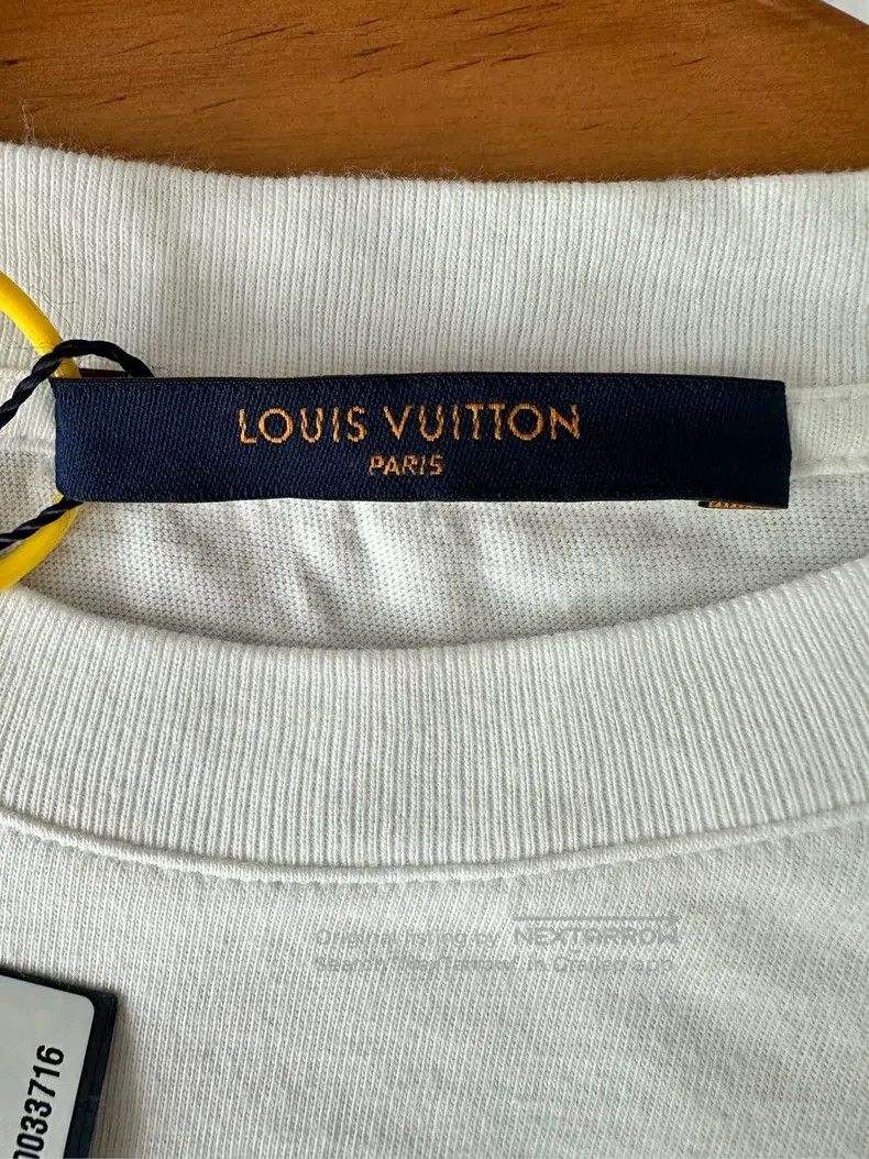 Louis Vuitton Louis Vuitton Rotating short sleeve Size US S / EU 44-46 / 1 - 3 Thumbnail