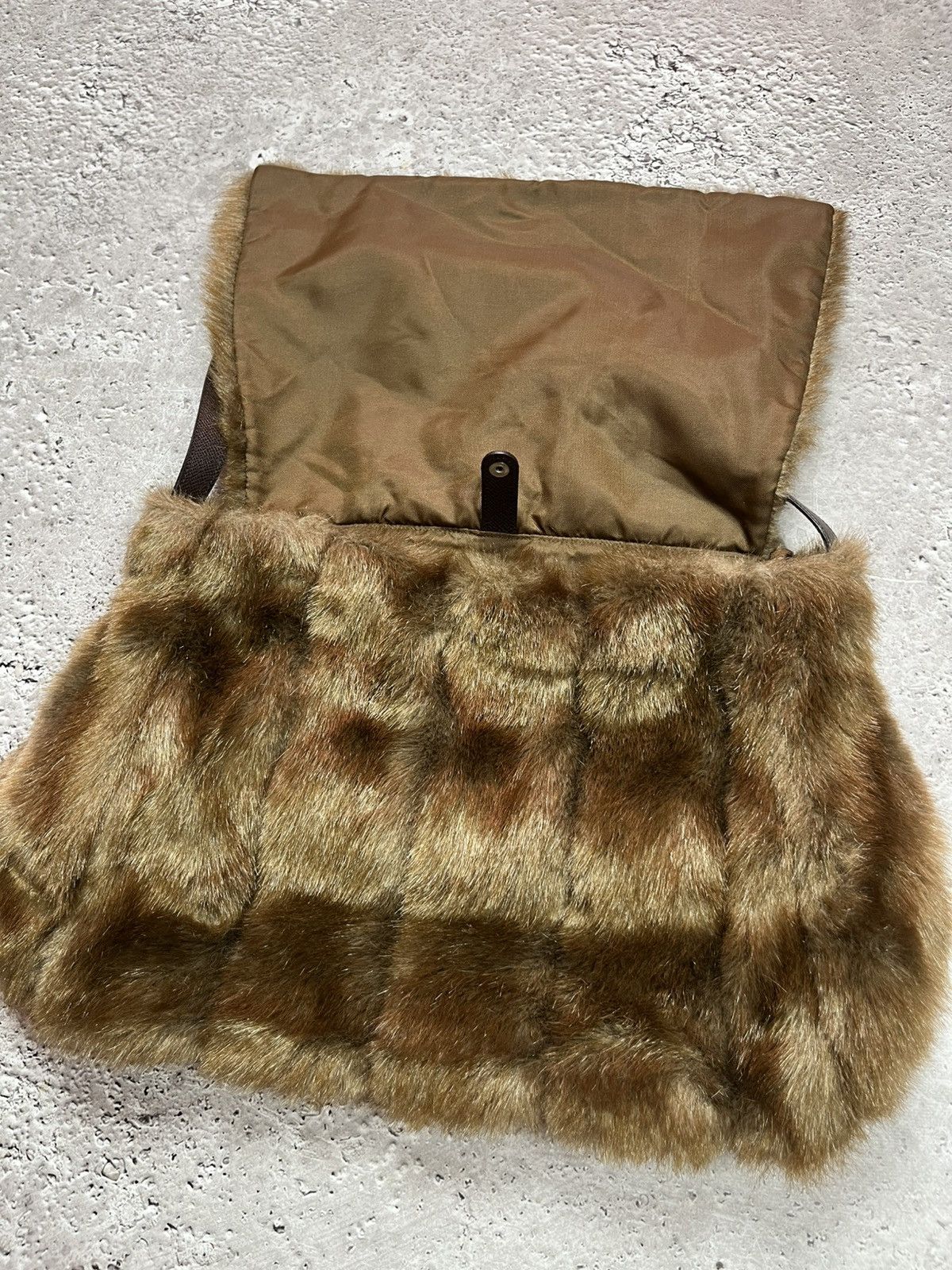 Other Y2K Faux Fur Brown Shoulder Bag 42x28 cm Vintage Style Size ONE SIZE - 5 Thumbnail
