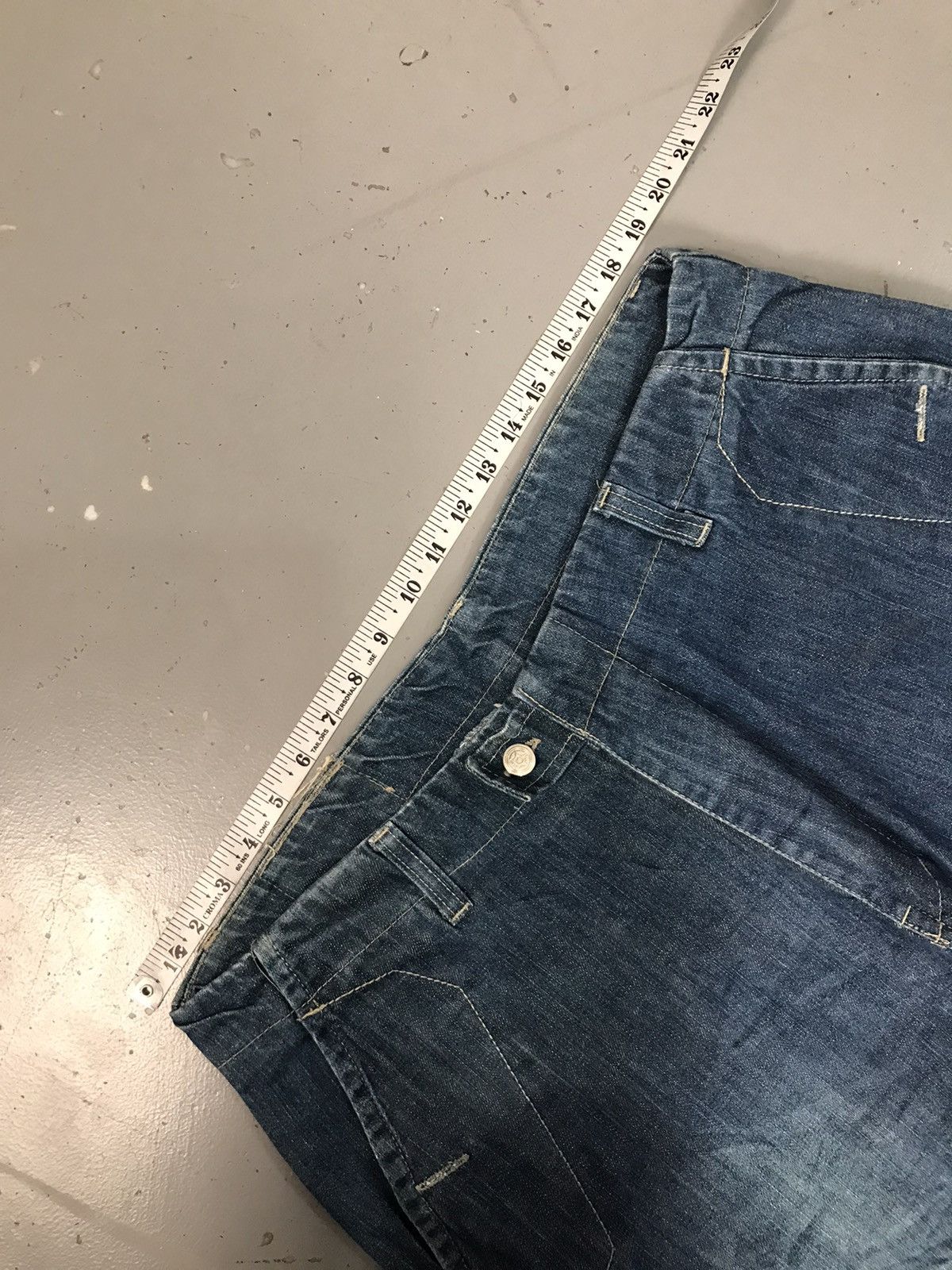 Marithe + Francois Girbaud Vintage marithe & Francois girbaud big pocket denim jort Size US 38 / EU 54 - 7 Thumbnail