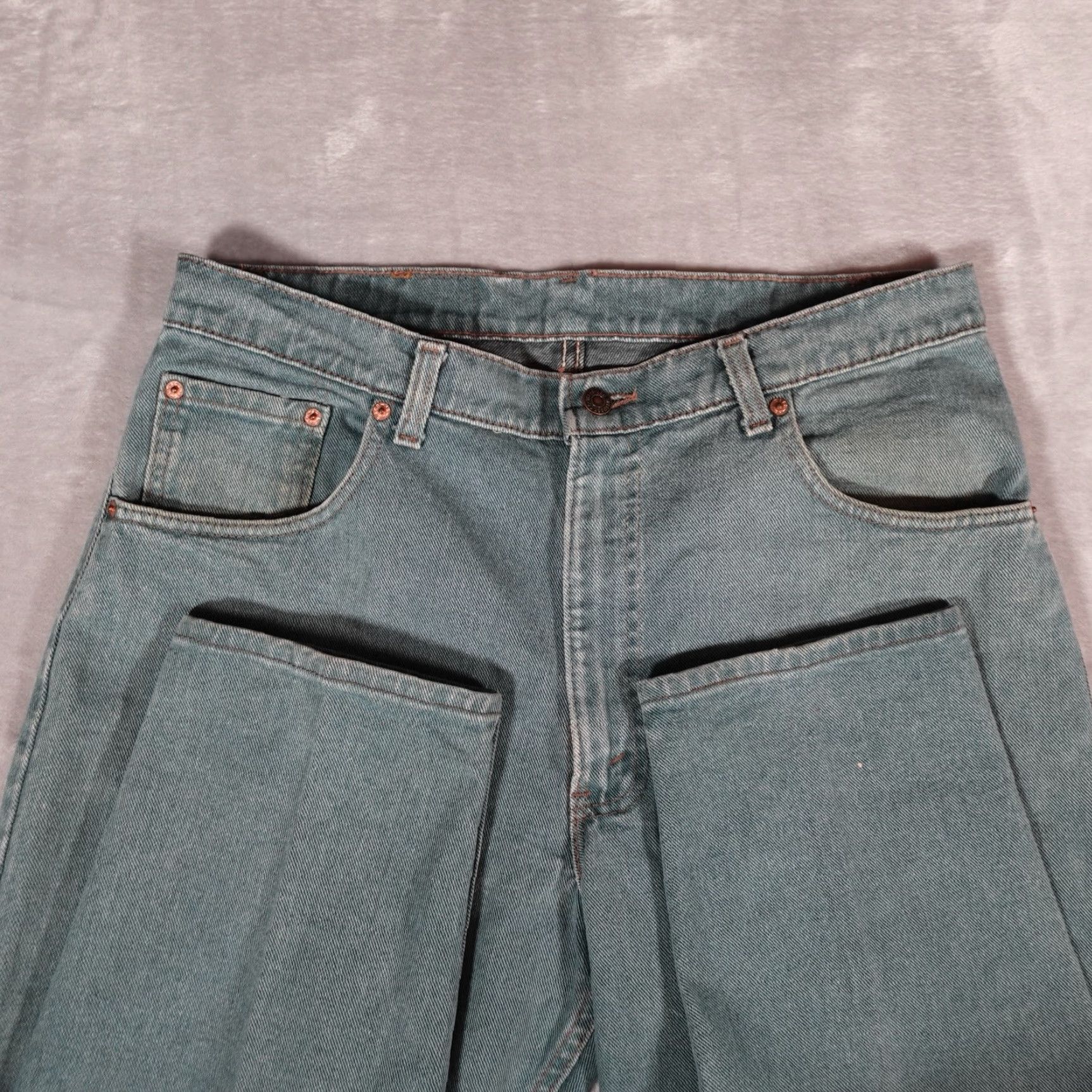 Levi's VINTAGE Levi's 560 Jeans Mens 35 Relaxed Tapered Fit 29 Inseam Blue Denim 90s Size US 35 - 2 Thumbnail