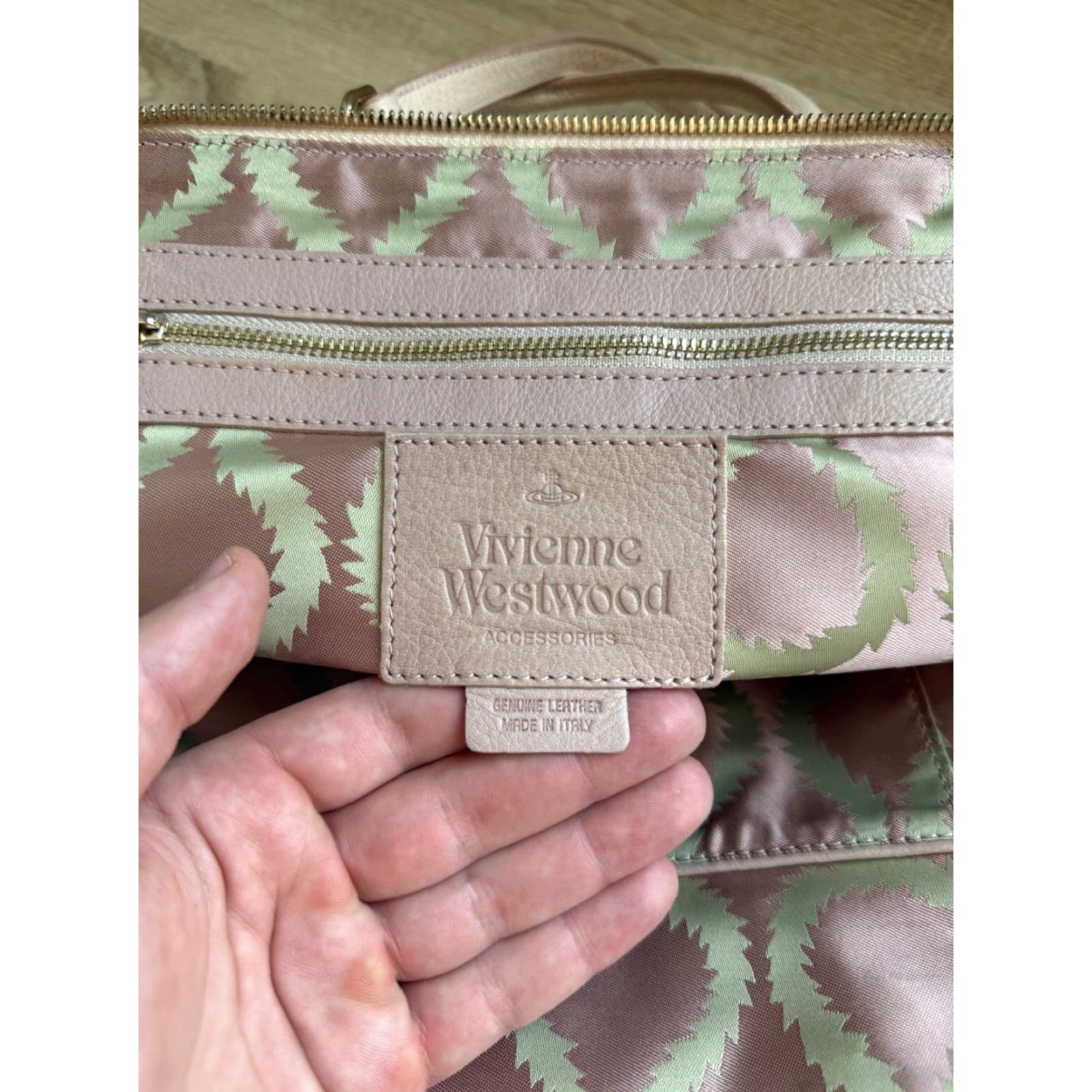 Vivienne Westwood Vivienne Westwood Balmoral Grain Leather Pink Bag Womens Bag Pink FVINTAGE Size ONE SIZE - 7 Thumbnail