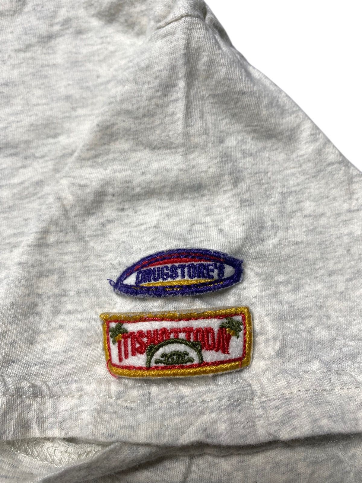 Japanese Brand VINTAGE DRUG STORE SUNSET TSHIRT Size US XL / EU 56 / 4 - 10 Thumbnail
