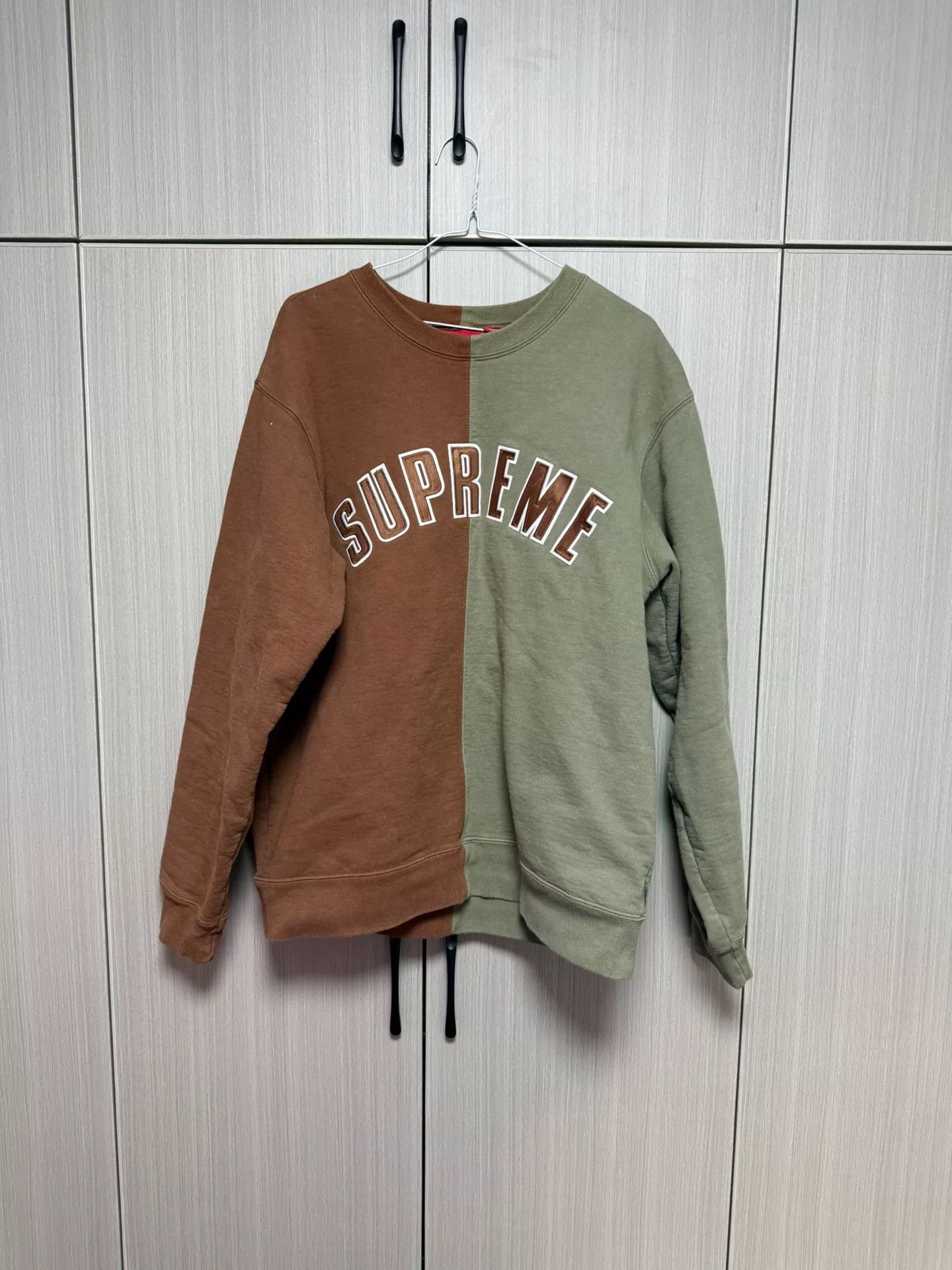 Supreme Supreme Retro Orange Hoodie l Men Size US L / EU 52-54 / 3 - 1 Thumbnail