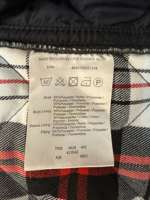 Bogner Bogner Jeans Quilted Light Jacket Navy size 56 XL Nylon Size US XL / EU 56 / 4 - 14 Thumbnail