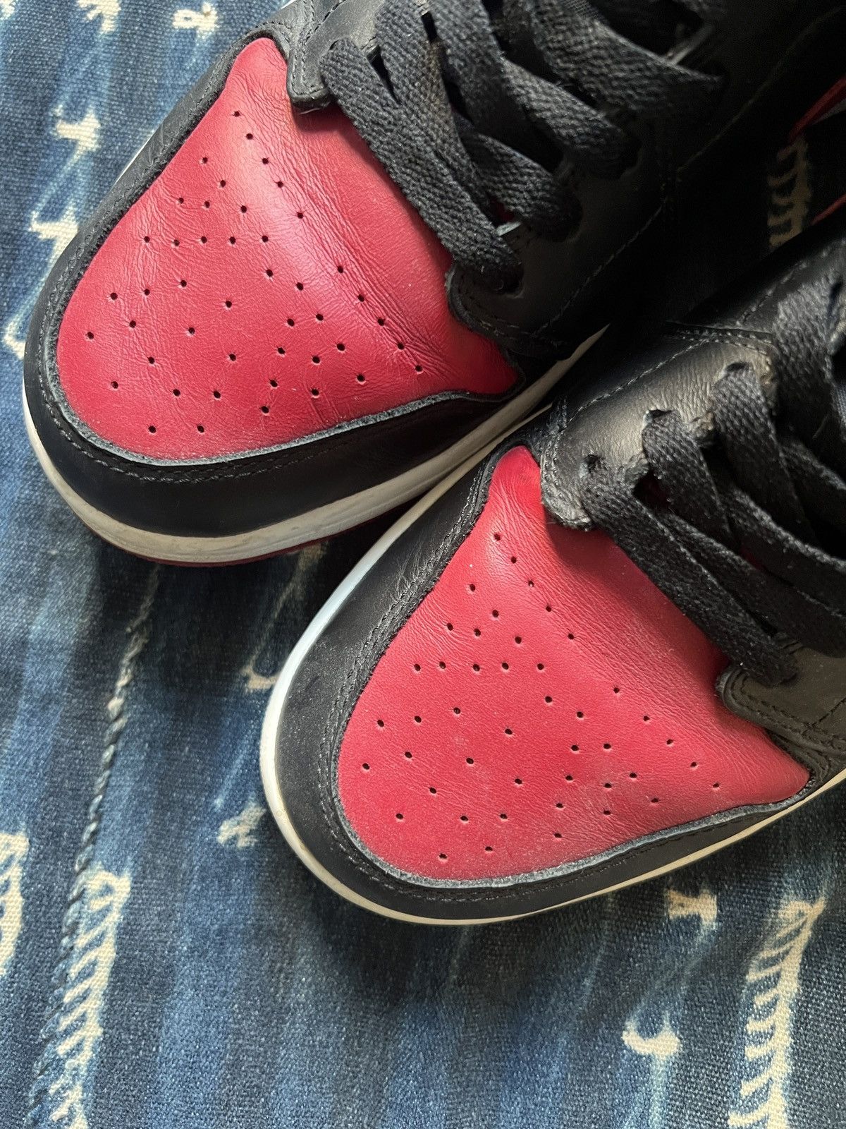 Nike Nike Air Jordan 1 High Retro OG 2013 Bred Size US 10.5 / EU 43-44 - 3 Thumbnail