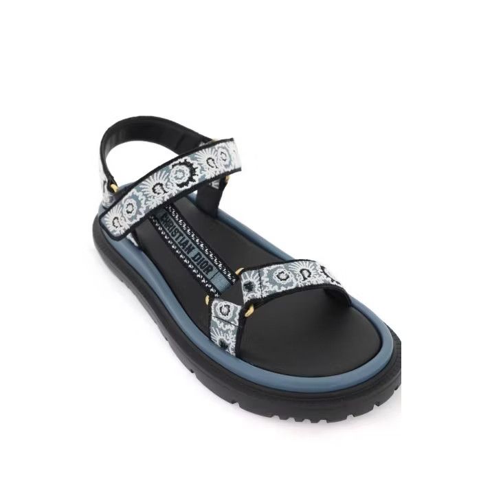 o1s22i1n0524 D-Wave Sandals in Blue
