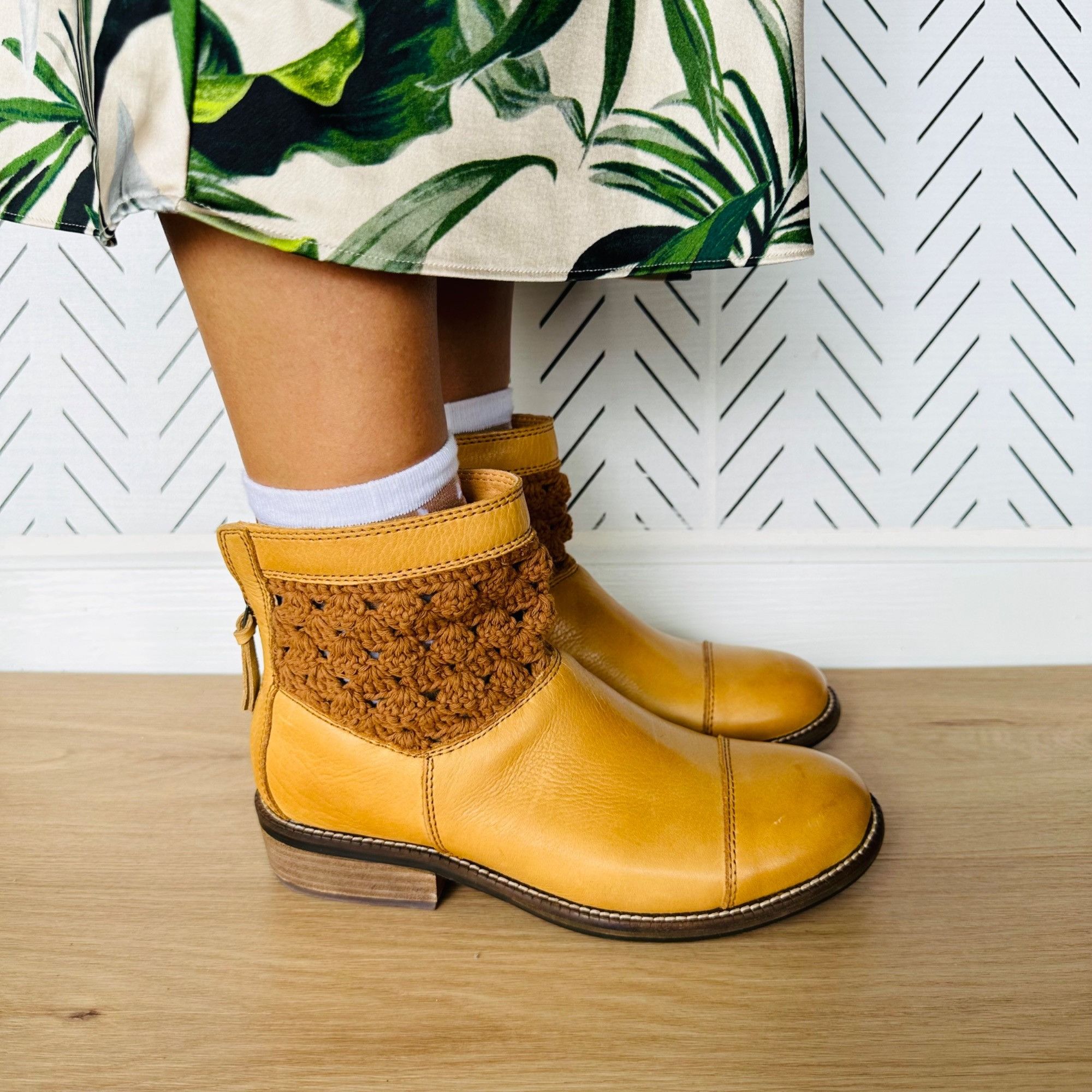 Other ⭐Latigo Womens Ankle Boots Booties Sz 7.5 Camel Brown Leathe Size US 7.5 / IT 37.5 - 3 Thumbnail