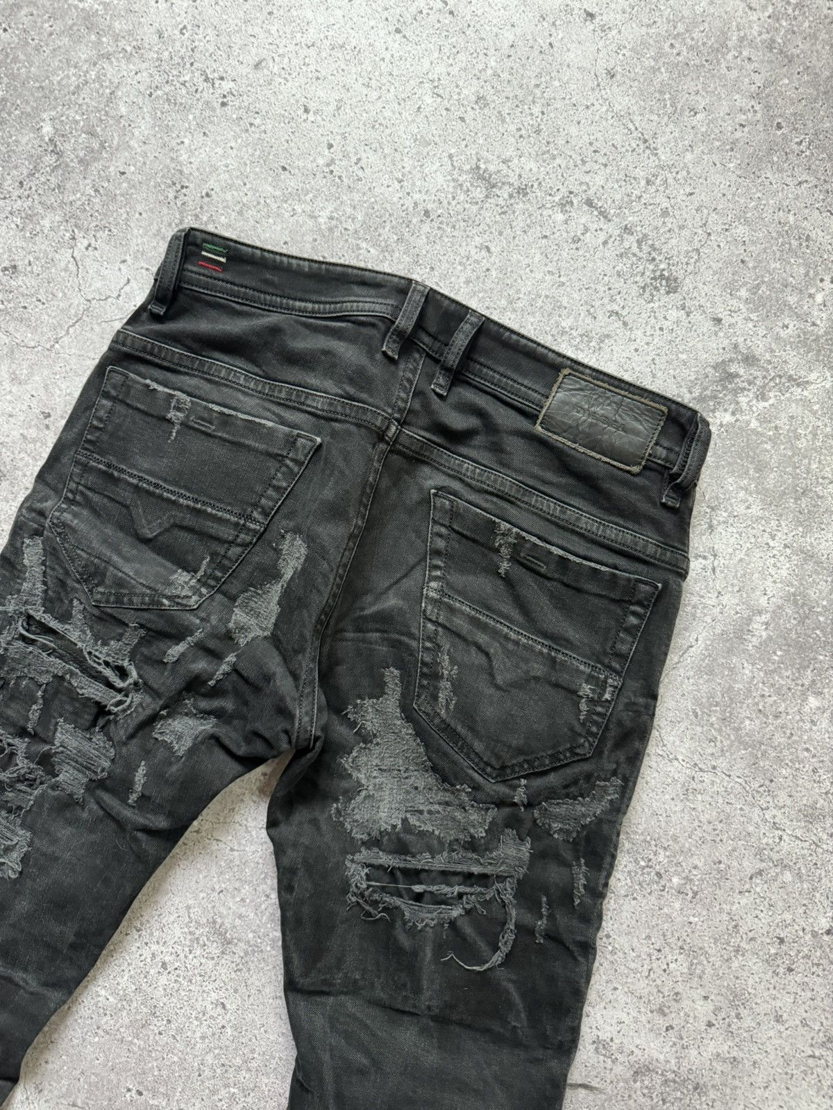 Diesel Diesel Distressed Jeans Denim Dark Gray Rick Owen’s Style Size US 31 - 4 Thumbnail