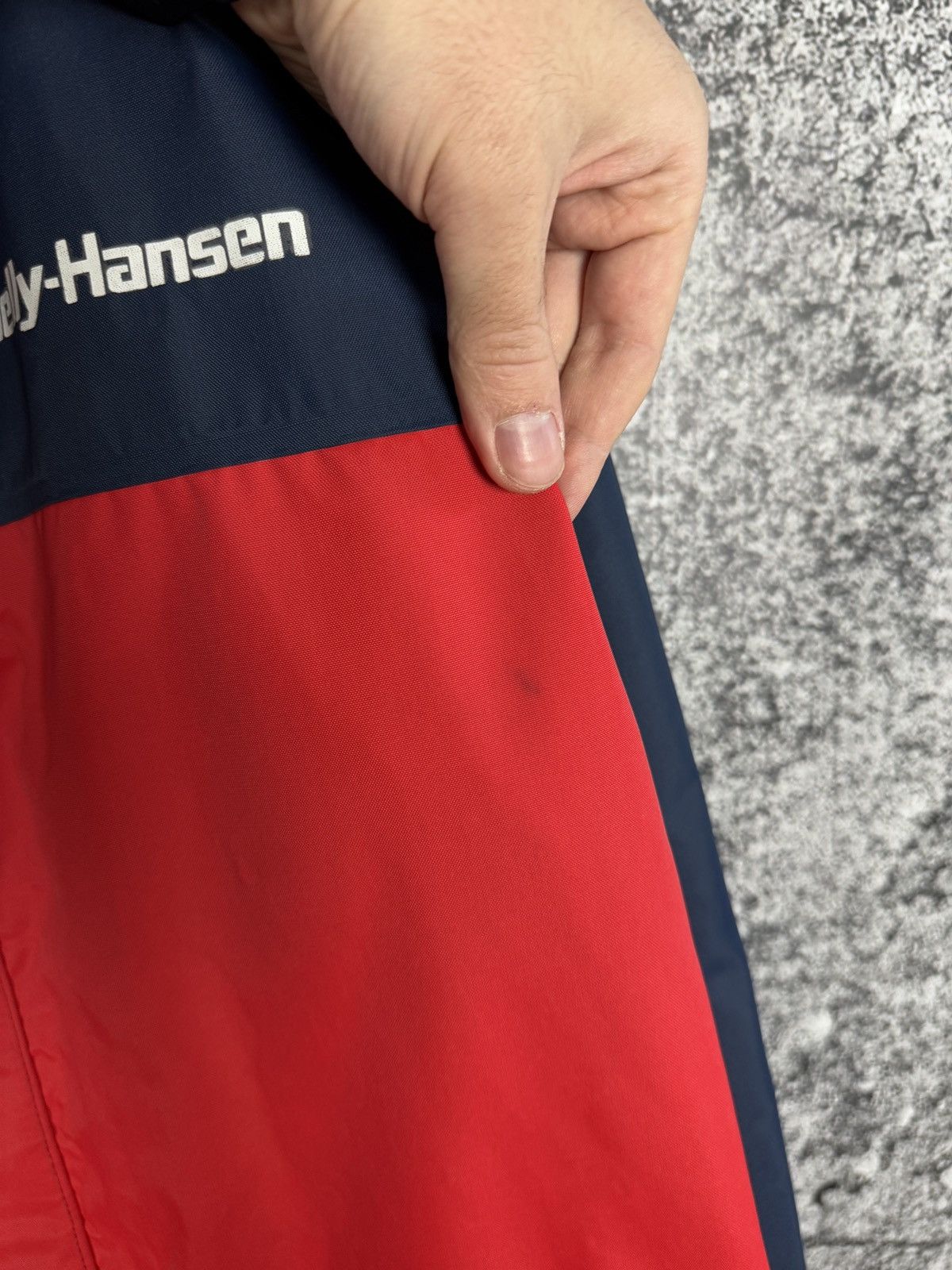 Helly Hansen Mens Helly Hansen Vintage Jacket Windbreaker Waterproof Size US S / EU 44-46 / 1 - 17 Thumbnail