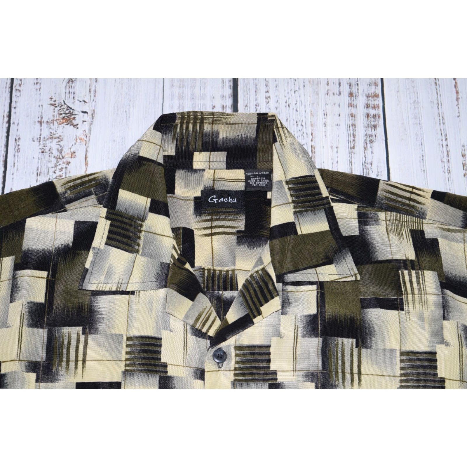 Vintage MENS GATCHU GEOMETRIC BUTTON-UP S/S SHIRT L BLACK VTG Size US L / EU 52-54 / 3 - 3 Thumbnail