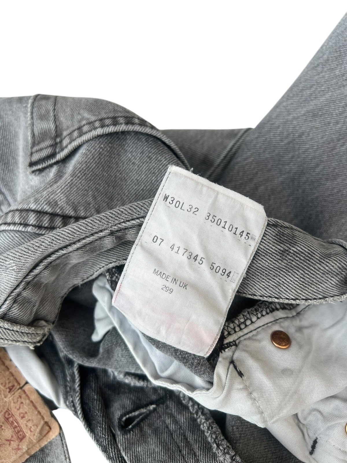 Levi's Vintage 1994 Levi’s 501 Made in Uk Faded Black Denim Jeans Size US 30 / EU 46 - 20 Thumbnail