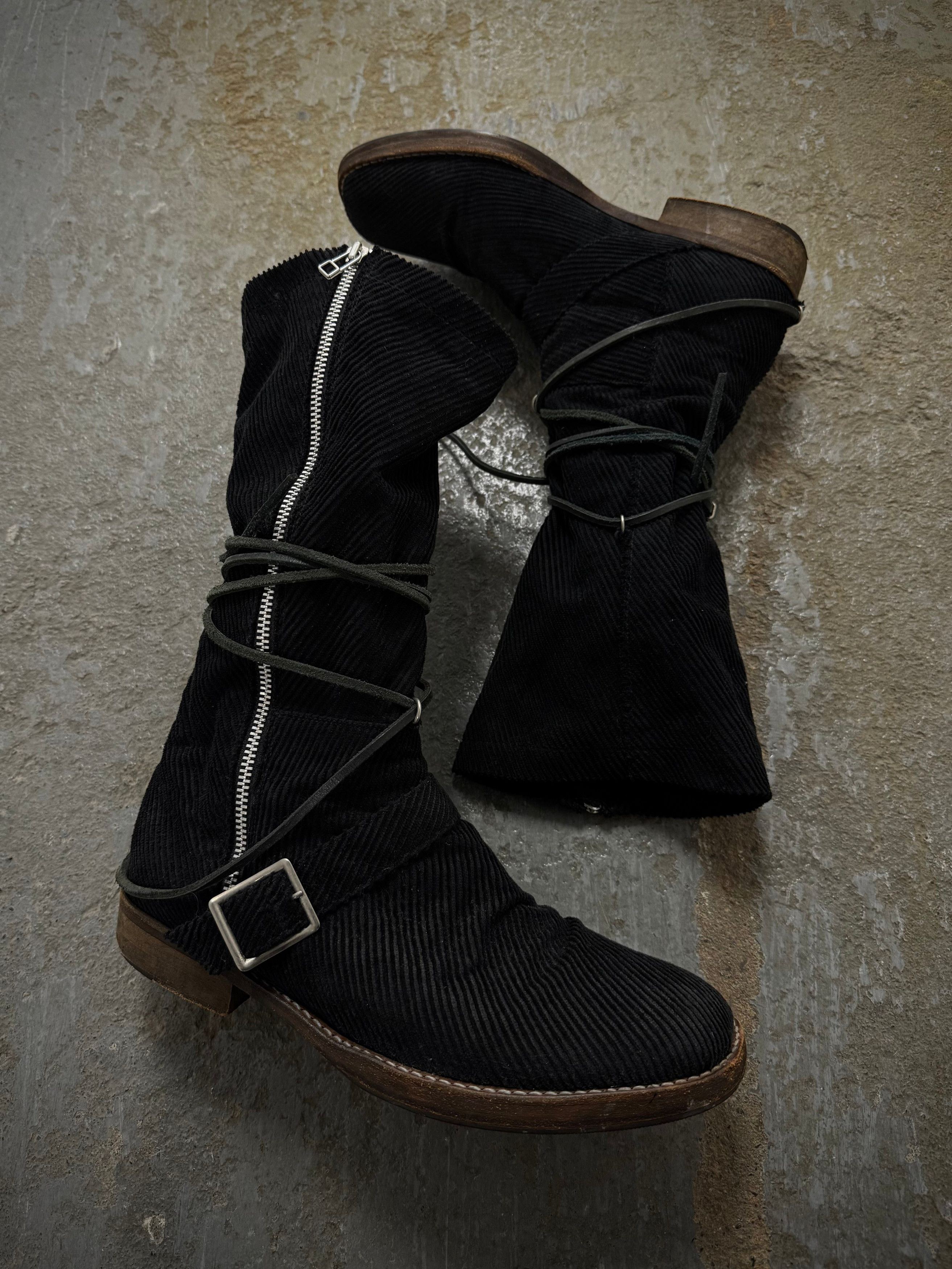 Undercover Undercover Corduroy Side Zip Engineer Boots Size US 9 / EU 42 - 1 Thumbnail
