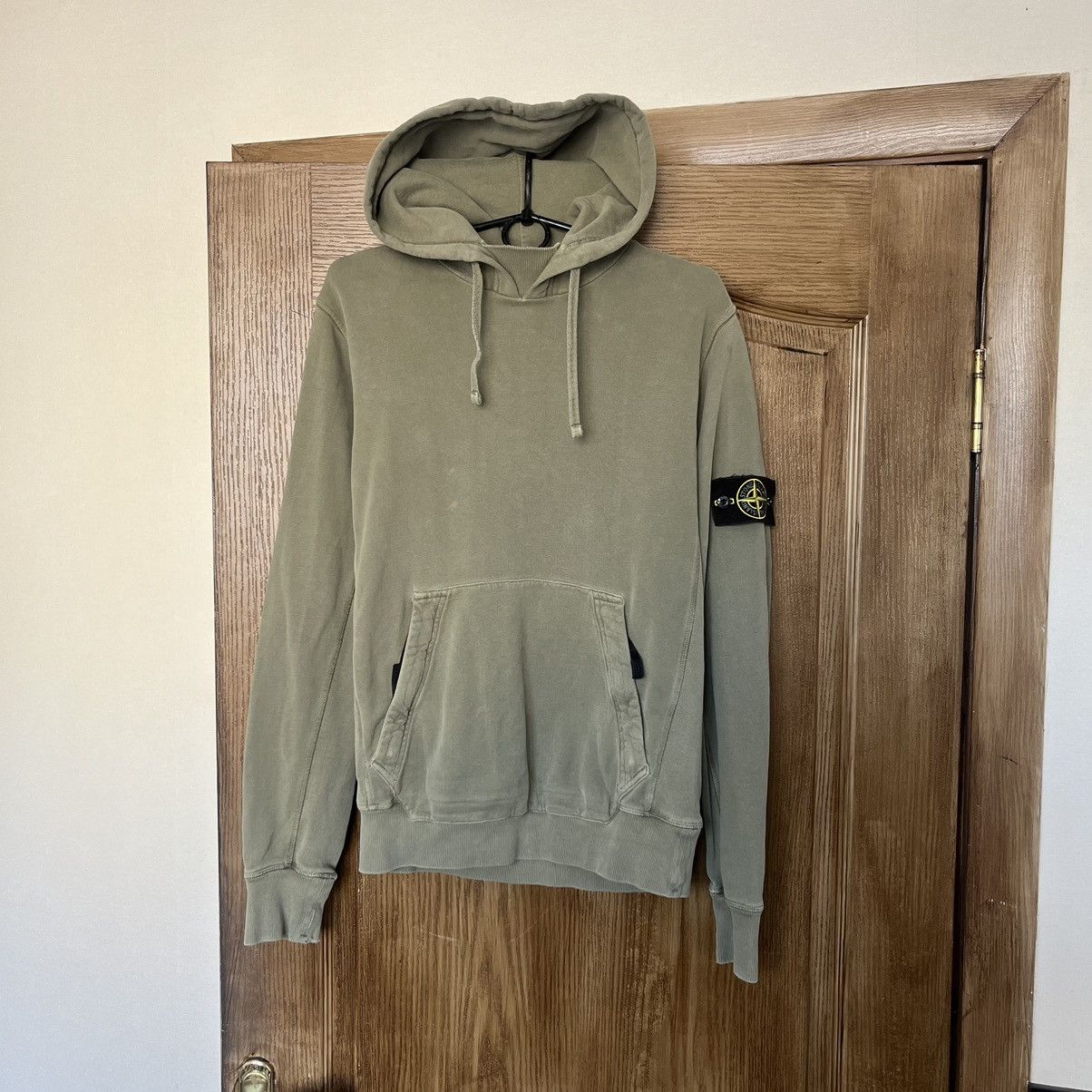 Massimo Osti Rare hoodie stone island patch logo Size US S / EU 44-46 / 1 - 1 Thumbnail
