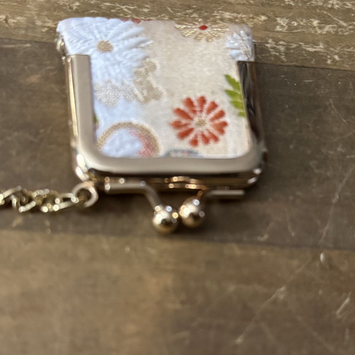 Vintage Vintage Japanese Gamaguchi Chirimen Crape purse keychain Size ONE SIZE - 4 Thumbnail