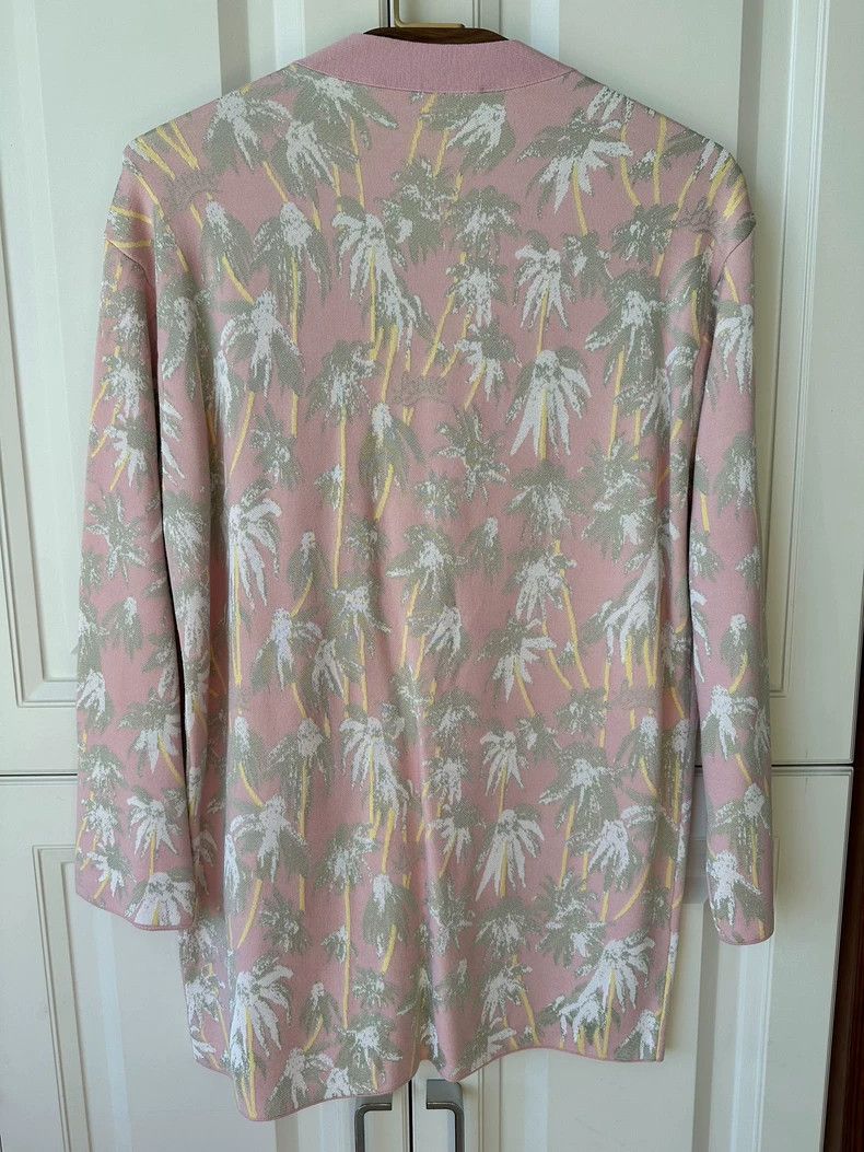 Loewe LOEWE A pink V-neck knit sweater for ladies Size XS / US 0-2 / IT 36-38 - 2 Thumbnail