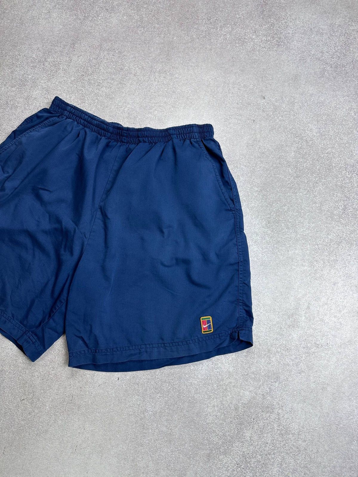 Nike Vintage Nike Challenge Court Andre Agassi Nylon Shorts L Size US 34 / EU 50 - 2 Thumbnail