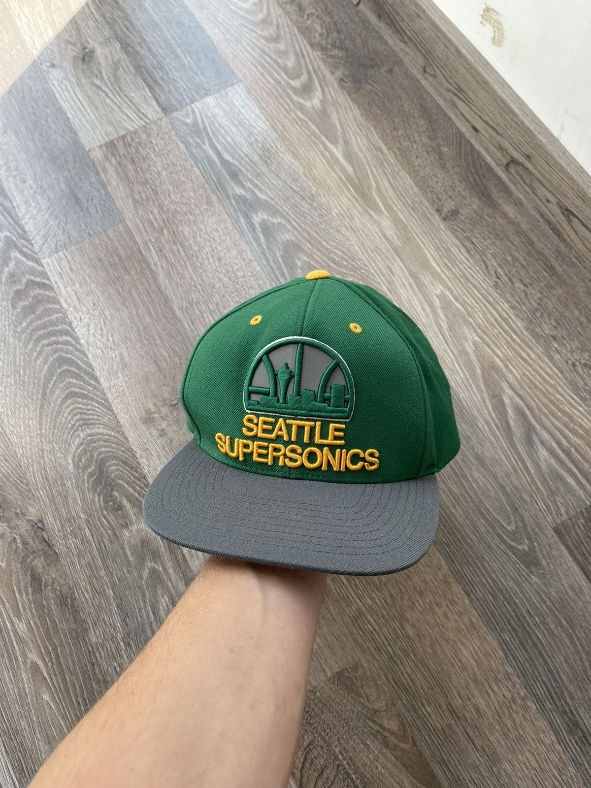 New Era × Vintage Seattle Supersonics Hat Men 9Fifty New Era NBA Snap Back Cap Size ONE SIZE - 1 Thumbnail