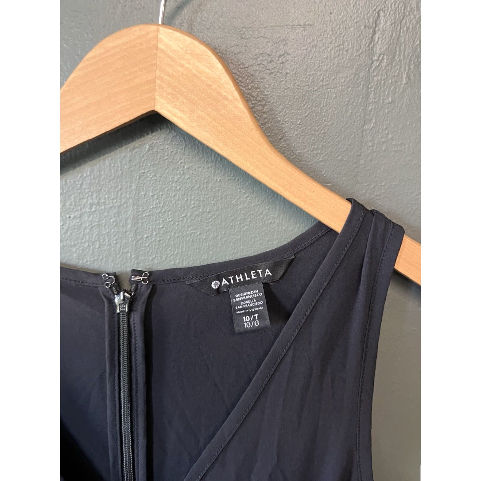 Athleta Athleta Womens Jumpsuit One Piece Sleeveless Black Size 10 Athletic Size 42" / US 20 - 3 Thumbnail