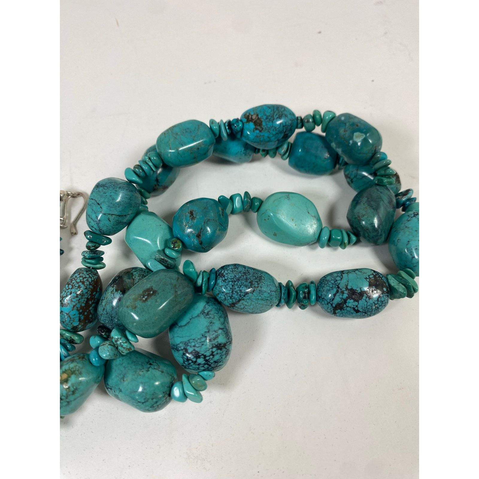 Other Faux Turquoise Cabochon Graduated Silver beaded Necklace Size ONE SIZE - 4 Thumbnail