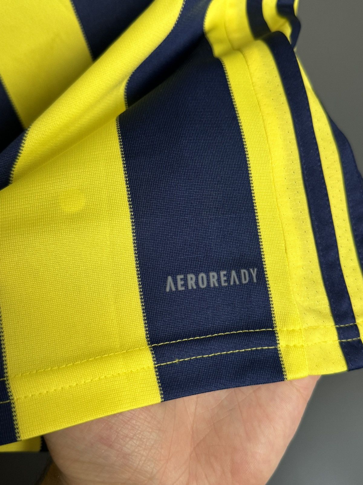 Adidas KIDS New Fenerbahce 20/21 Home Football Jersey T-Shirt Size US XS / EU 42 / 0 - 5 Thumbnail