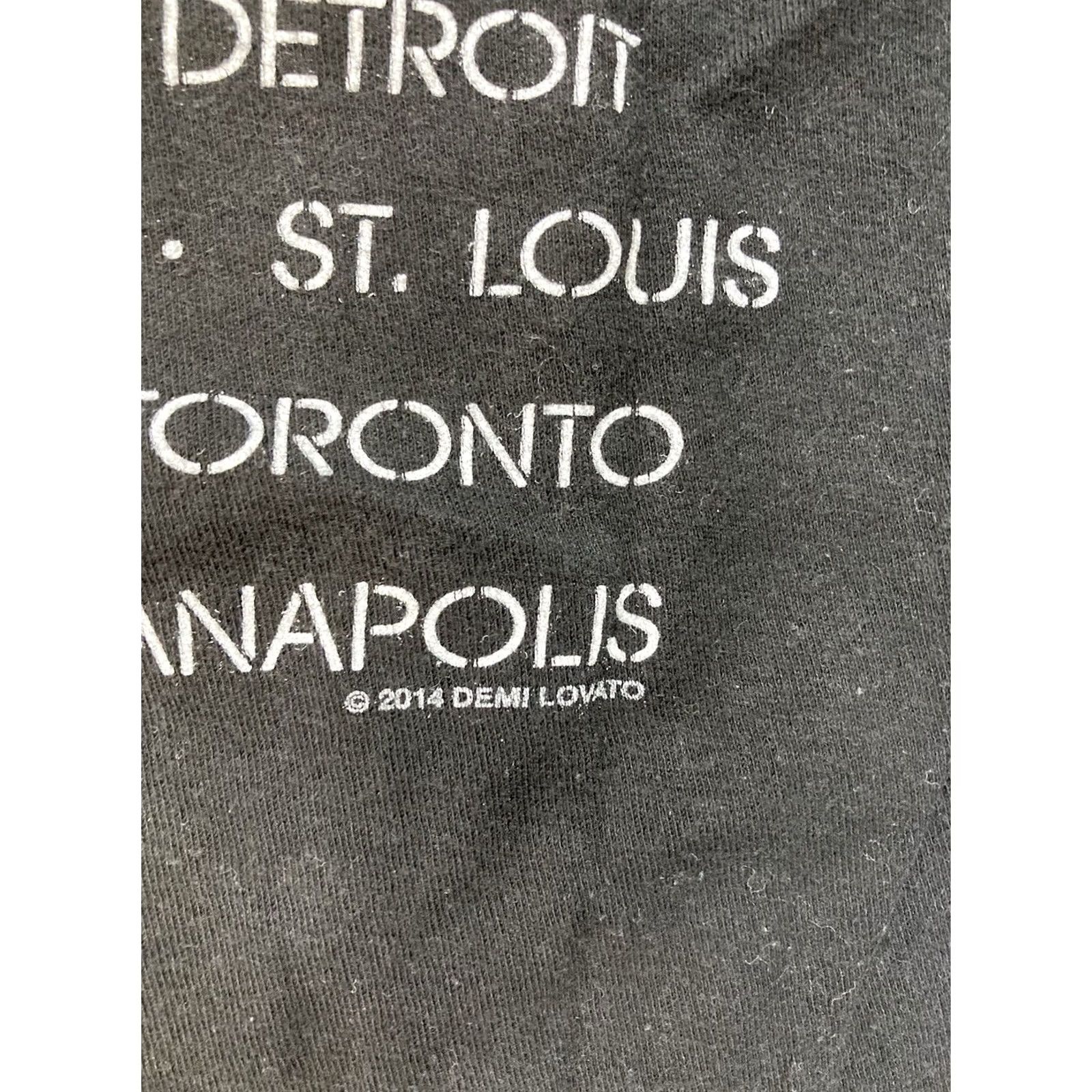 Tultex Demi Lovato Neon Lights Tour 2014 Graphic T-shirt Women Small Black Music Size S / US 4 / IT 40 - 4 Thumbnail