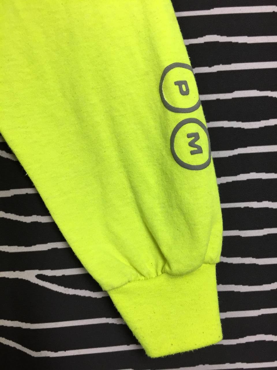 Band Tees × Rap Tees POSTY CO. Post Malone Live In Concert Longsleeve Tee Size US L / EU 52-54 / 3 - 12 Thumbnail