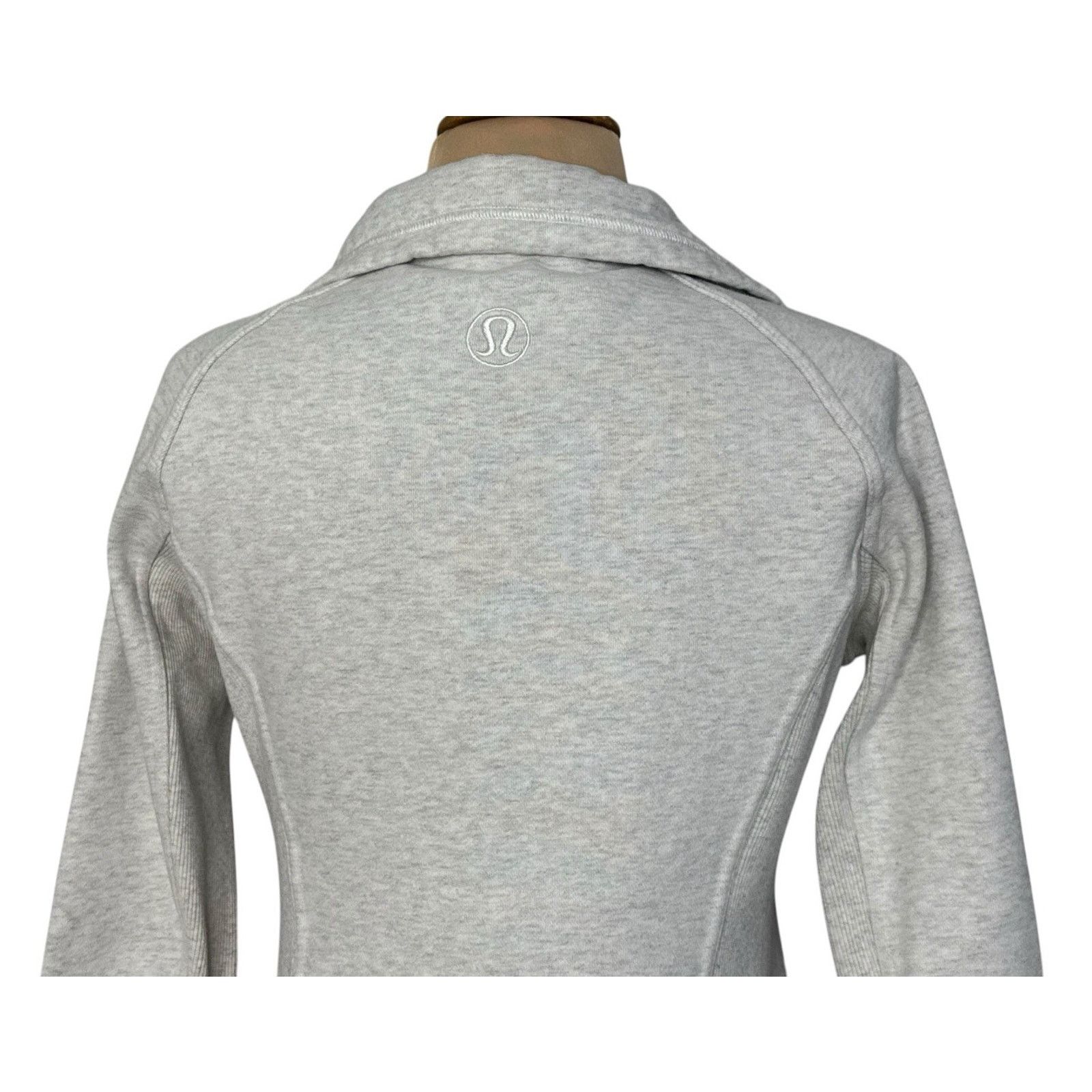 Lululemon LULULEMON Radiant Jacket Heathered Ivory Wunder Leggings 6 Size M / US 6-8 / IT 42-44 - 11 Thumbnail